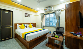 Itsy Hotels Anand Executive, Near Amanora