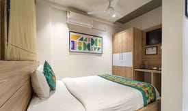 Treebo MR Motel, 10 mins to Airport