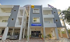 Itsy Hotels Sidhartha Residency