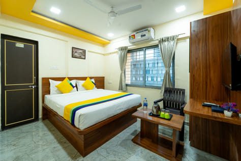 Standard room in Itsy Hotels Anand Executive, Near Amanora in Pune. Standard
