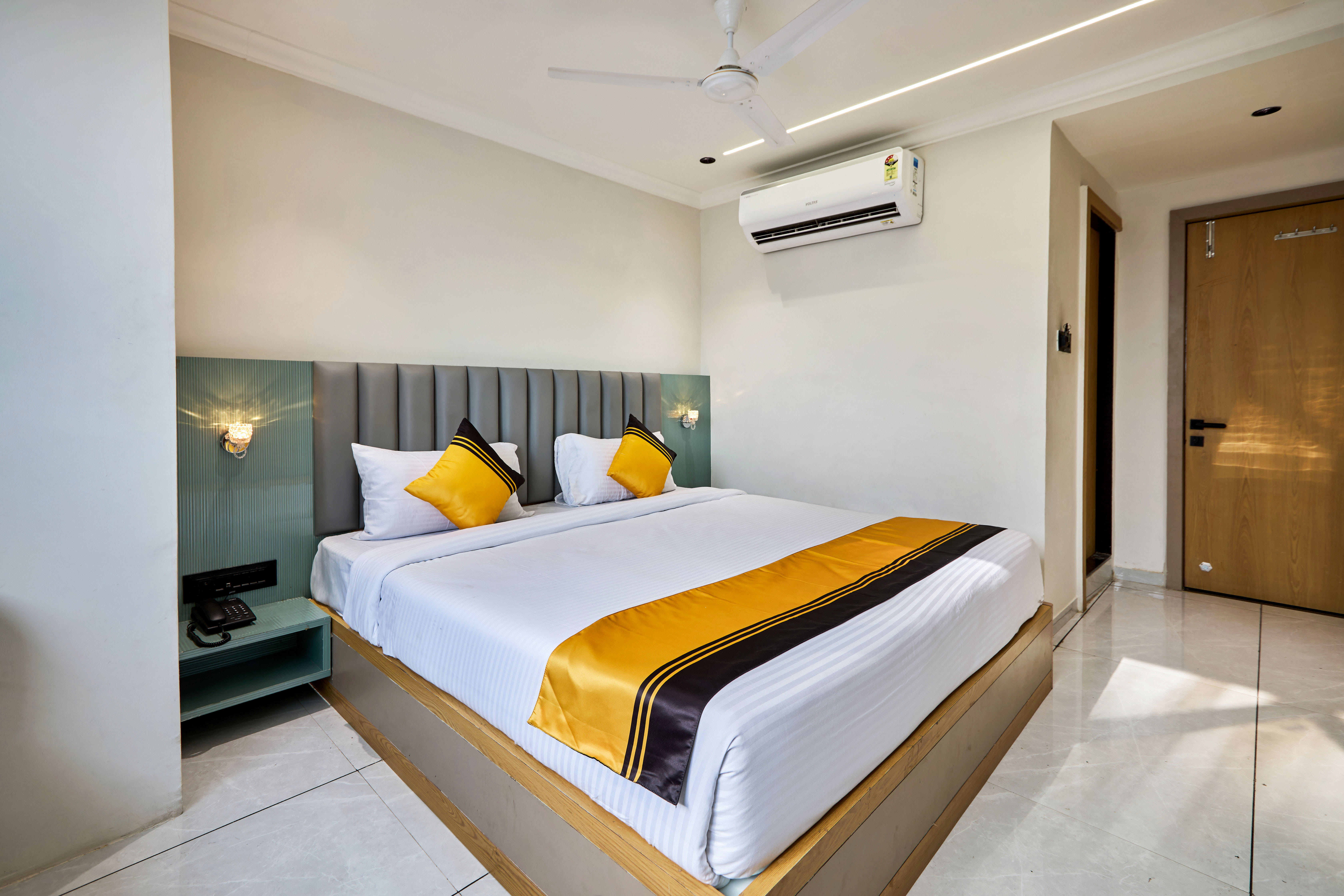 Standard room in Itsy Hotels Grand CG in undefined. 