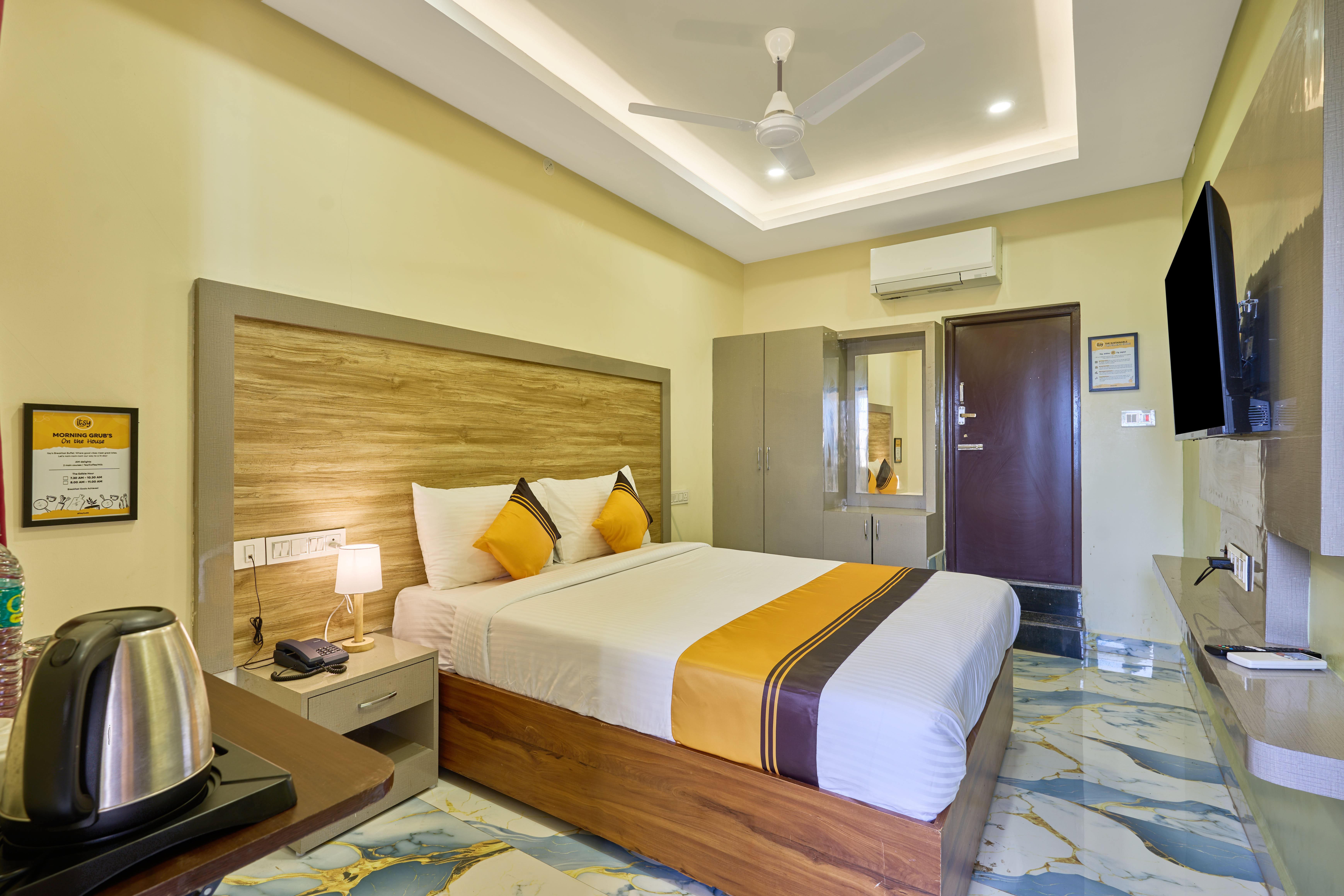 Standard room in Itsy Hotels Mount Oasis, Tiruvannamalai in undefined.