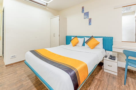 Acacia room in Itsy Hotels Sri Nidhi Executive in Pune. 
