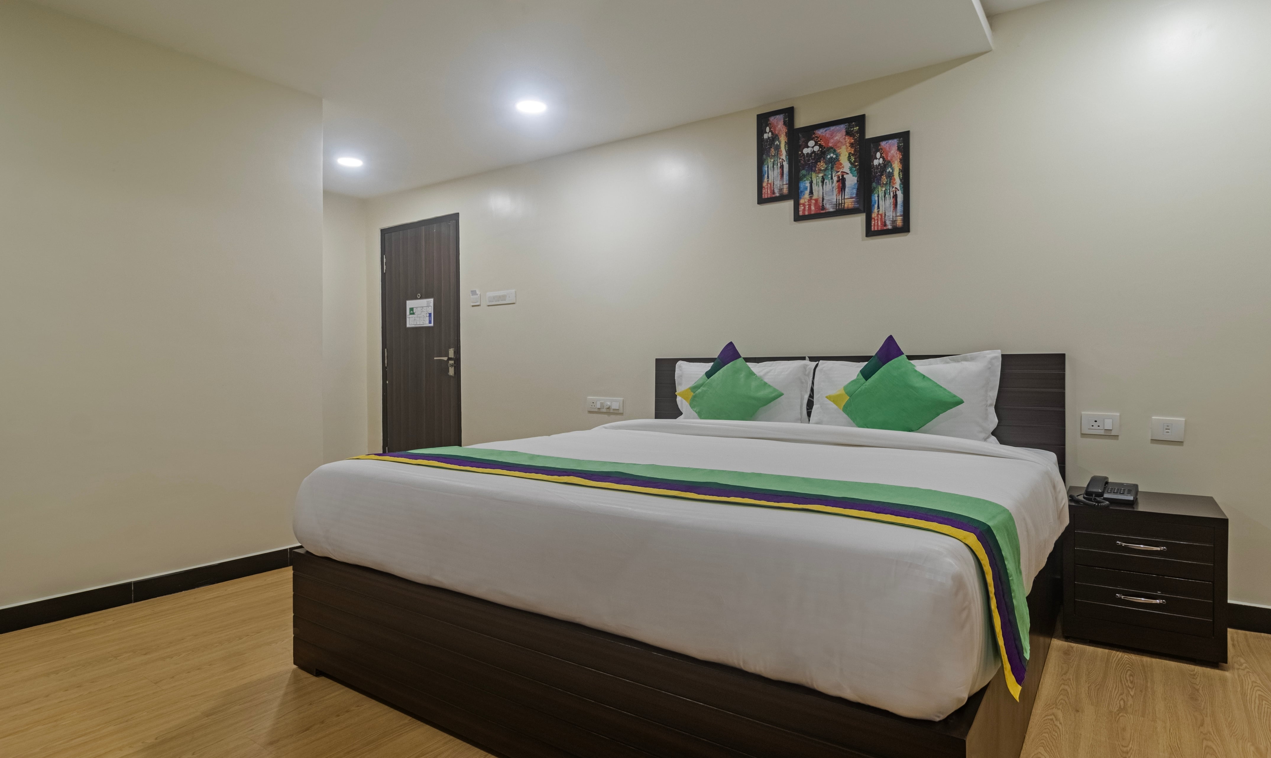 Standard room in Treebo Galaxy Inn in undefined.