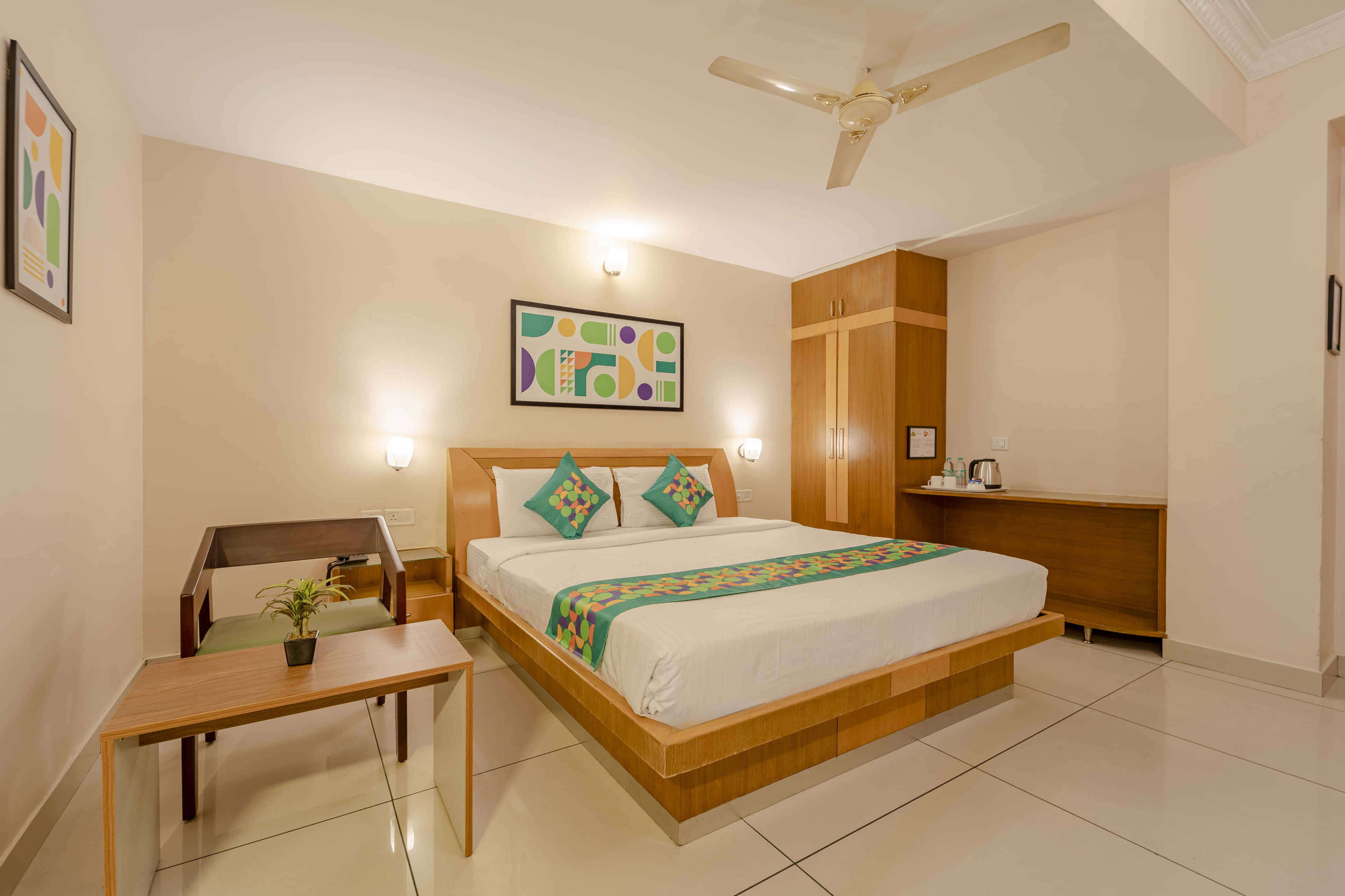 Deluxe room in Treebo Akshaya Palace Inn in undefined. 