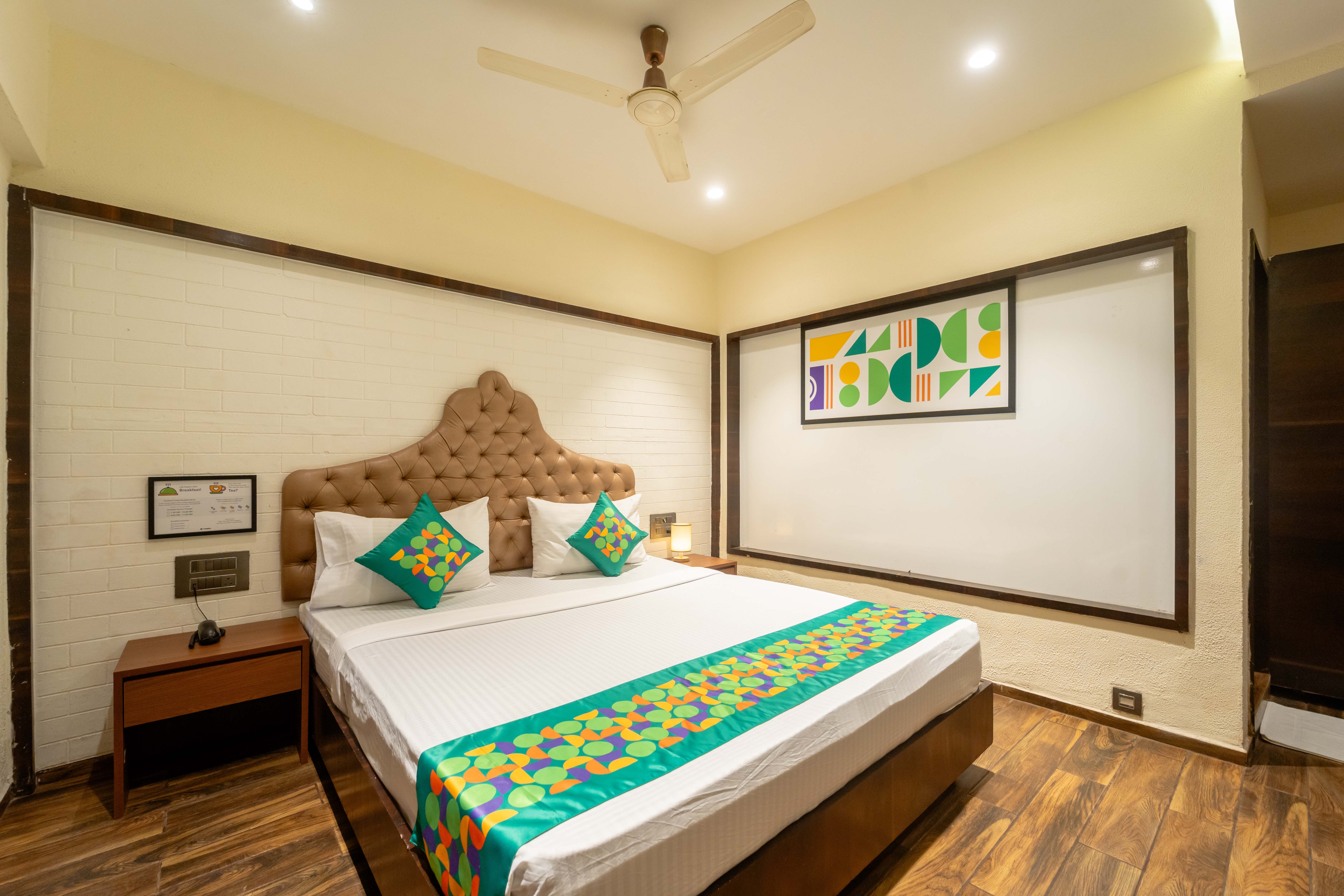 Standard room in Treebo Calangute Beach Stay with Swimming Pool in undefined. 