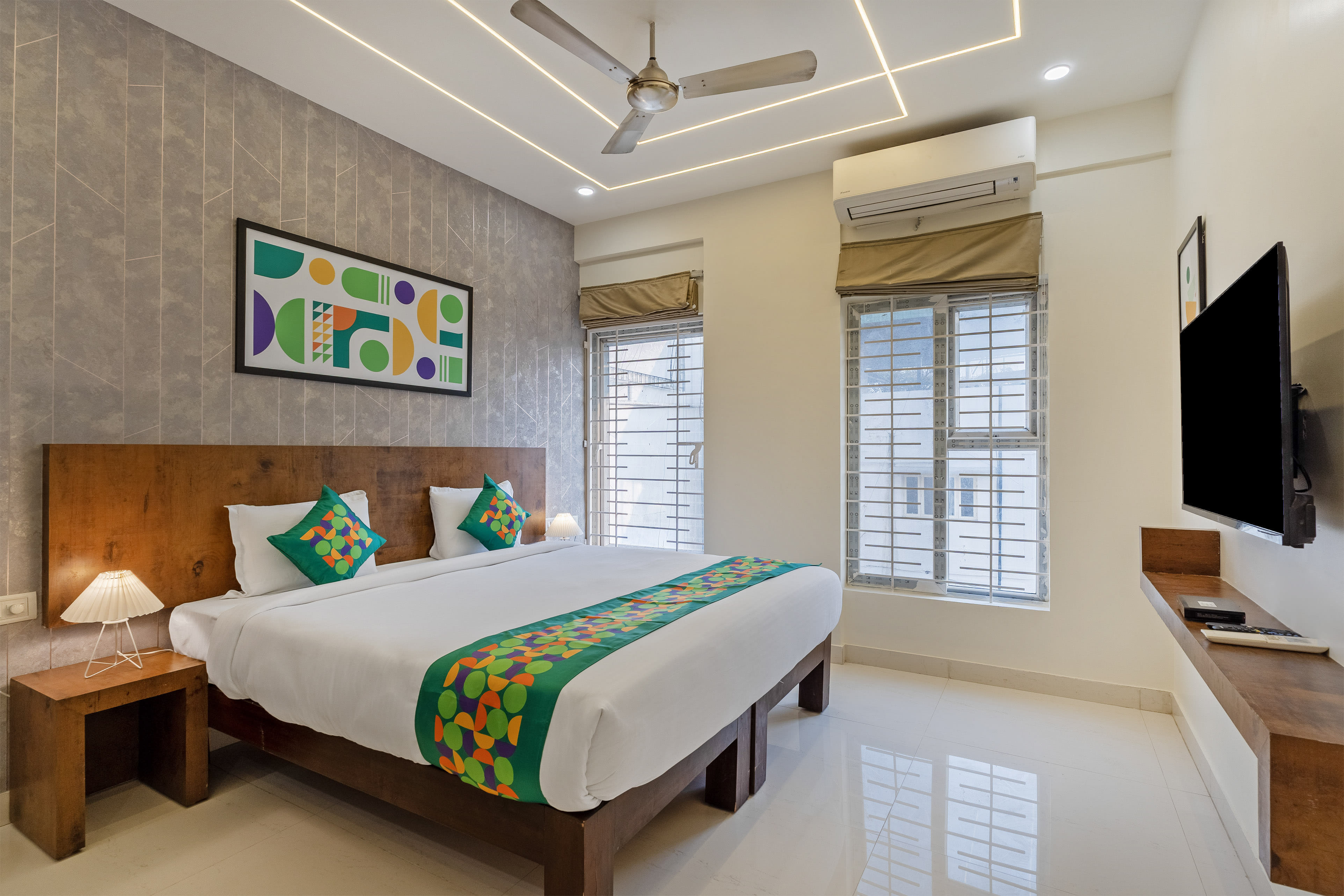 Deluxe room in Treebo Cocoon Suites in undefined. 