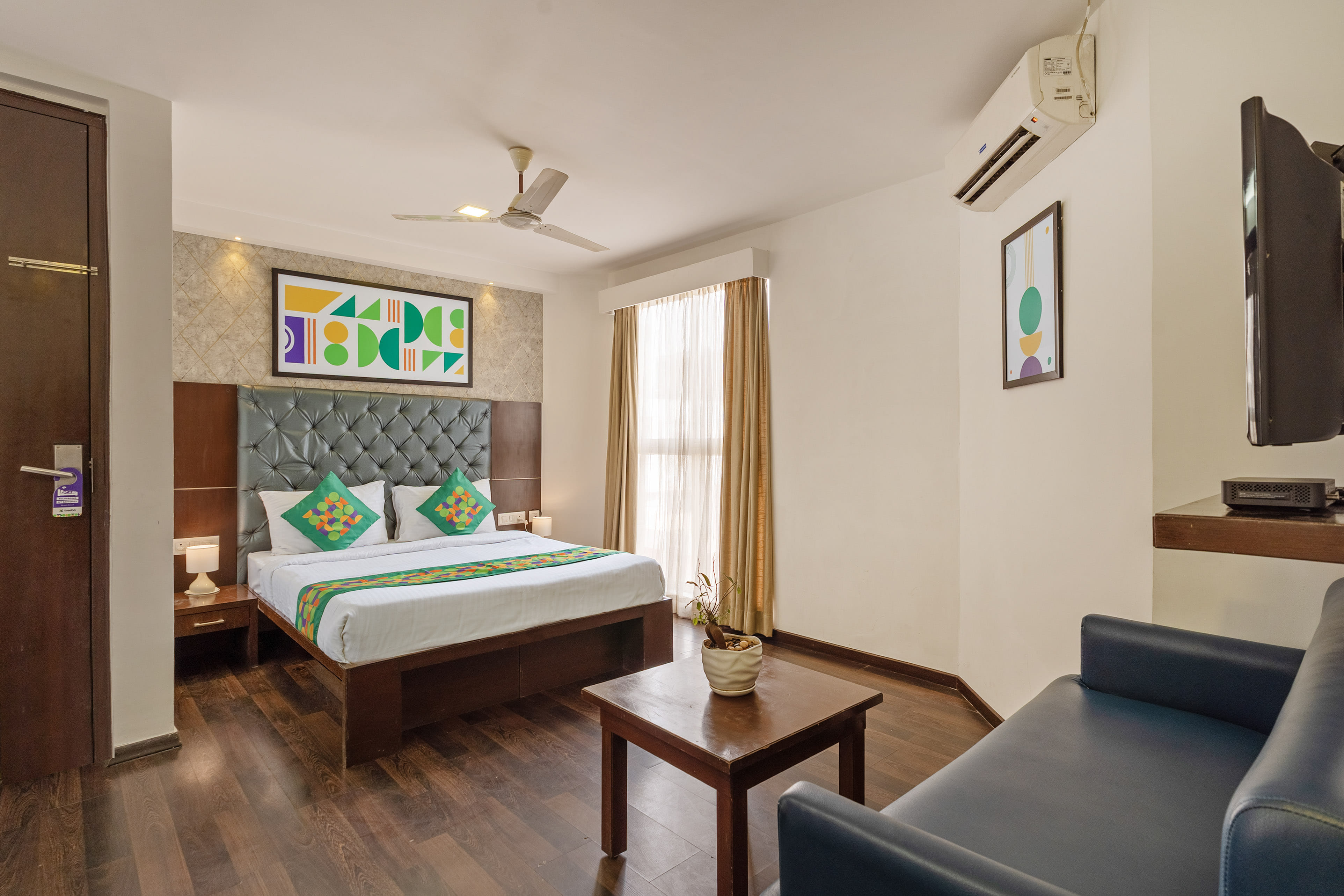 Deluxe room in Treebo Comfy Business in undefined. 