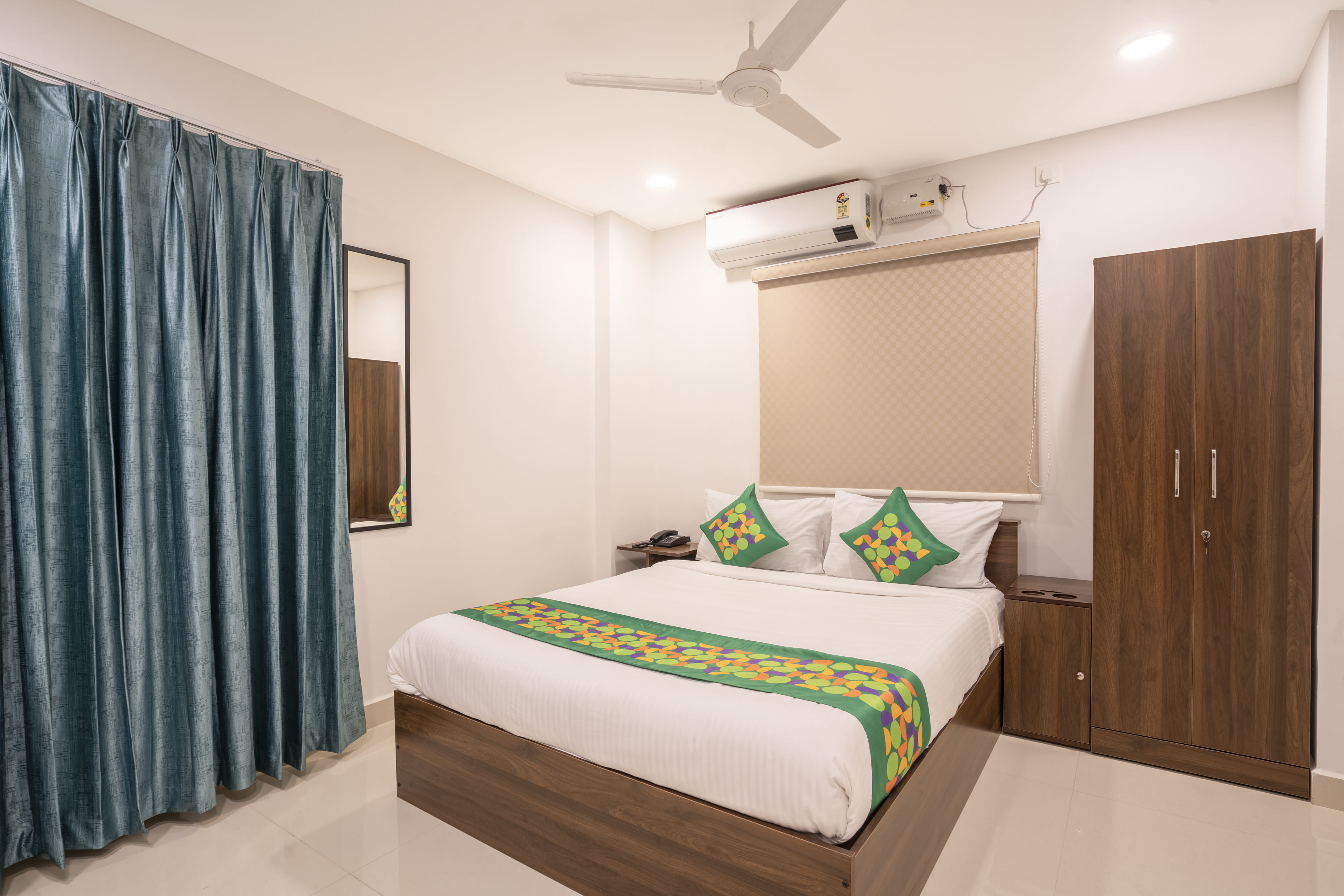 Standard room in Treebo De Alphabet Gachibowli in undefined. 