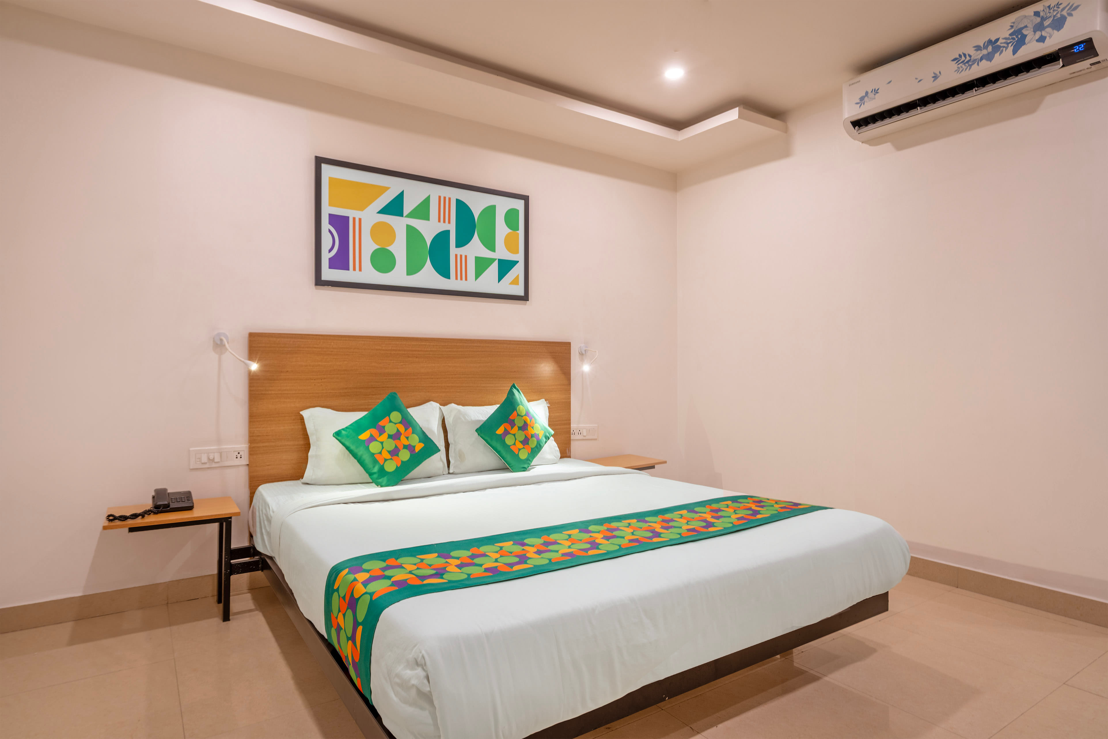 Premium room in Treebo De Alphabet Kondapur in undefined. Premium