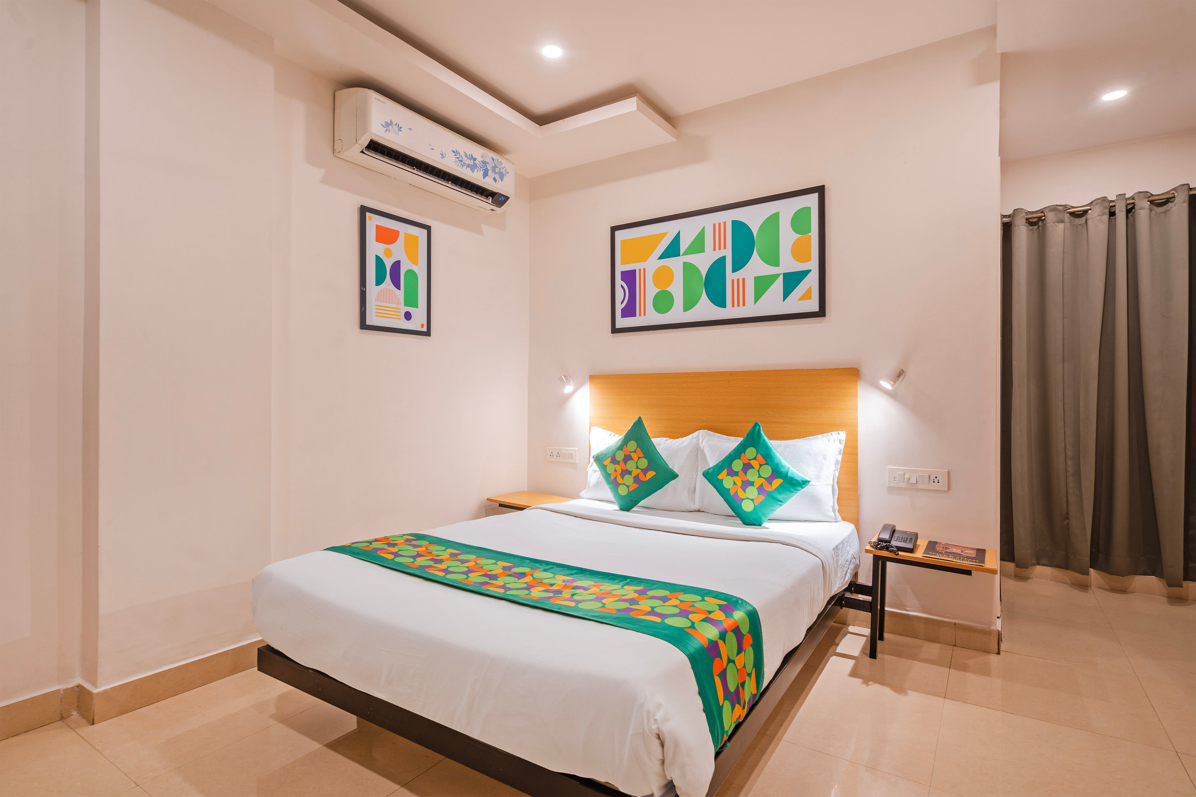 Standard room in Treebo De Alphabet Kondapur in undefined. Standard