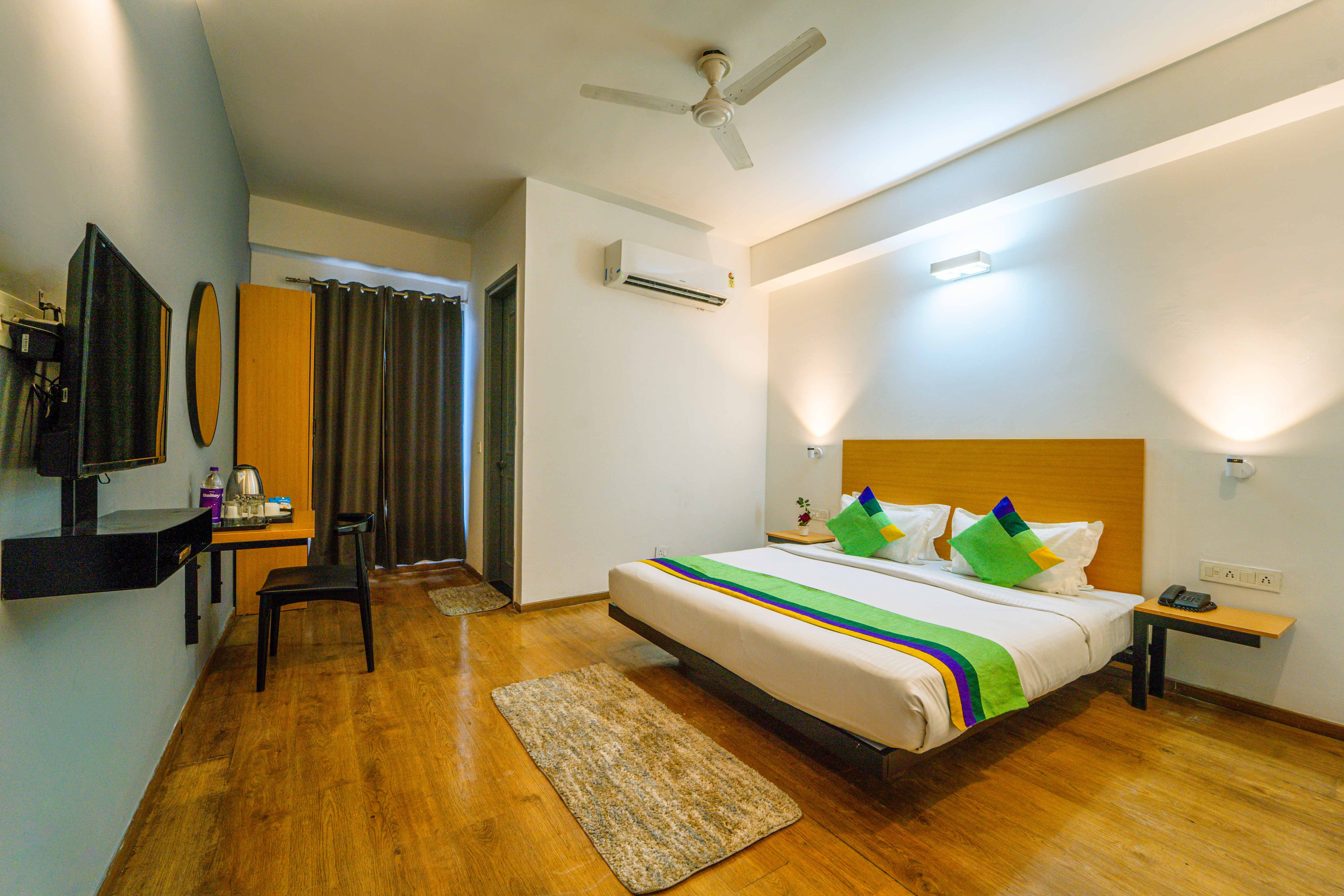 Standard room in Treebo Diamond View in undefined. 