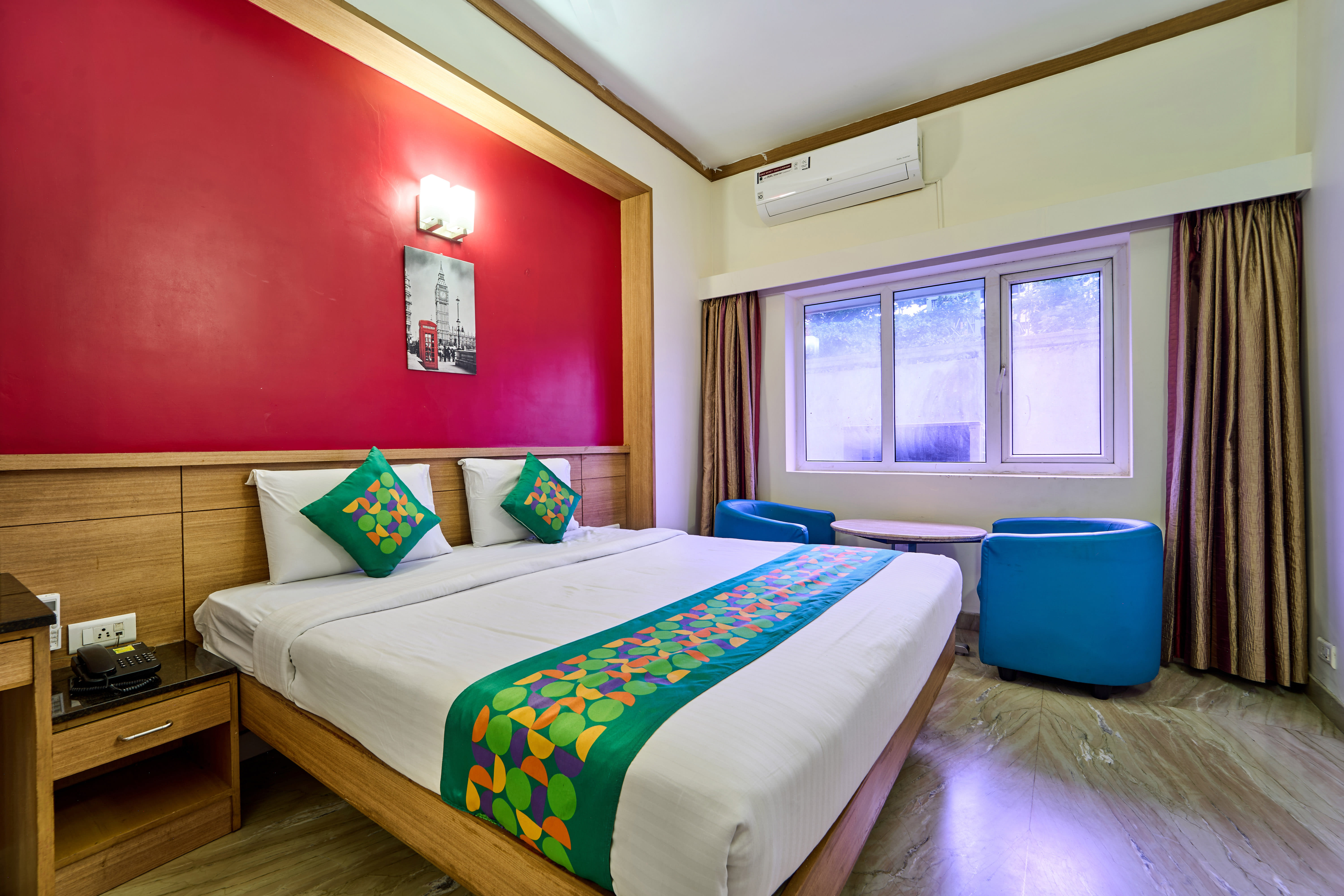 Deluxe room in Treebo ESS Grande in undefined. Deluxe