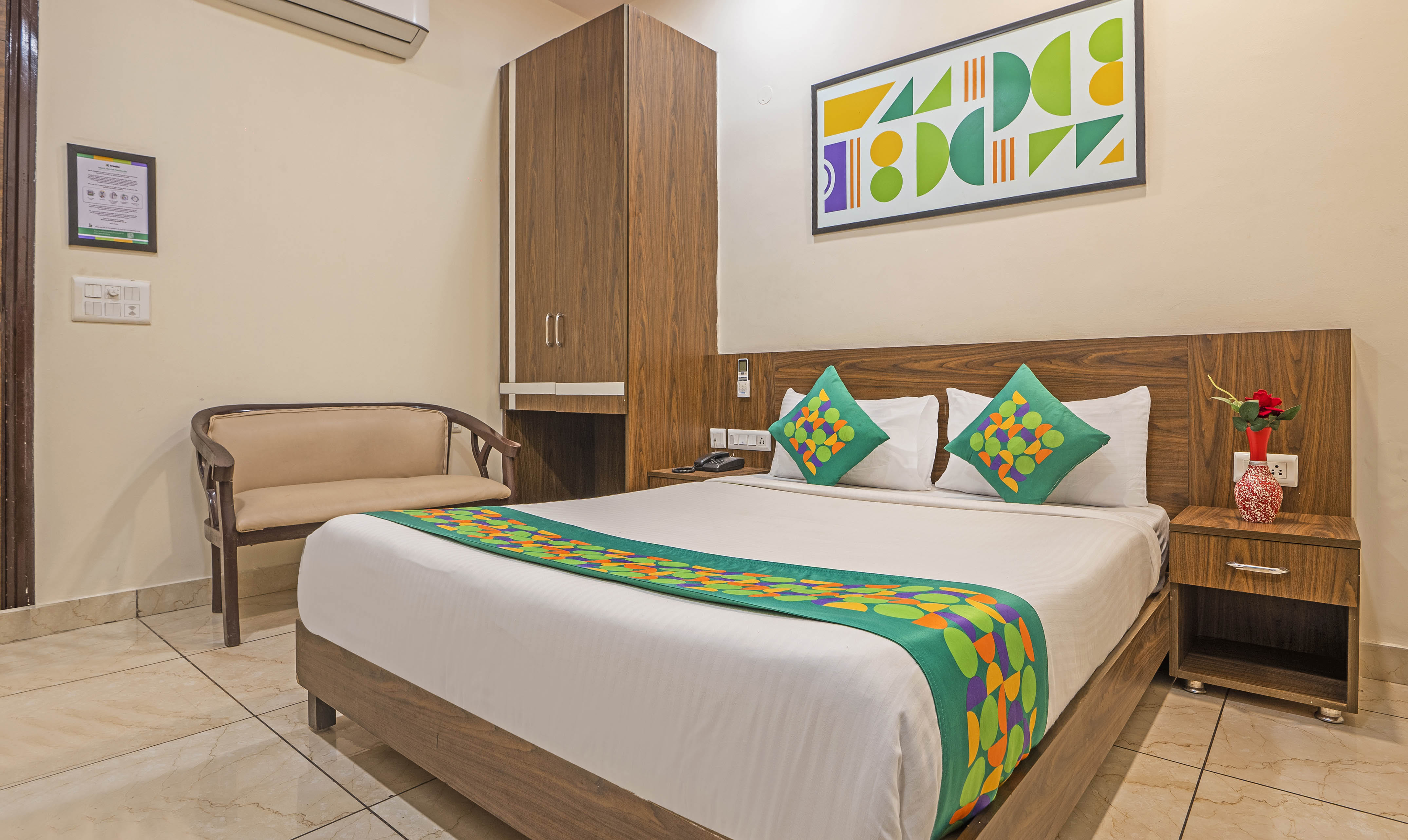 Standard room in Treebo Elegant Palace in undefined. Standard