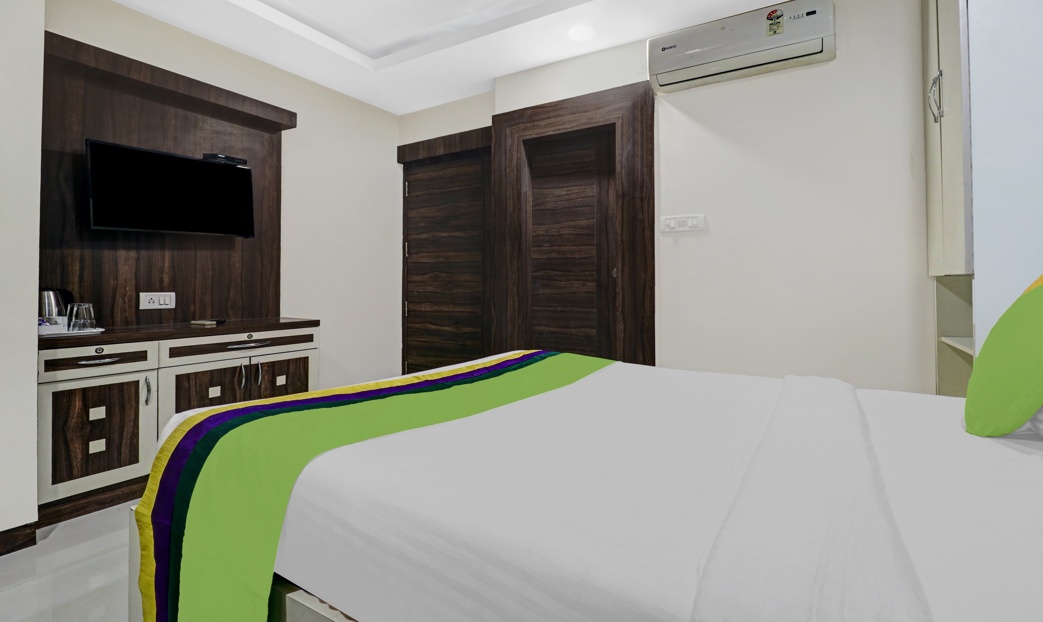 Standard room in Treebo Elite Premium Homes in undefined. 