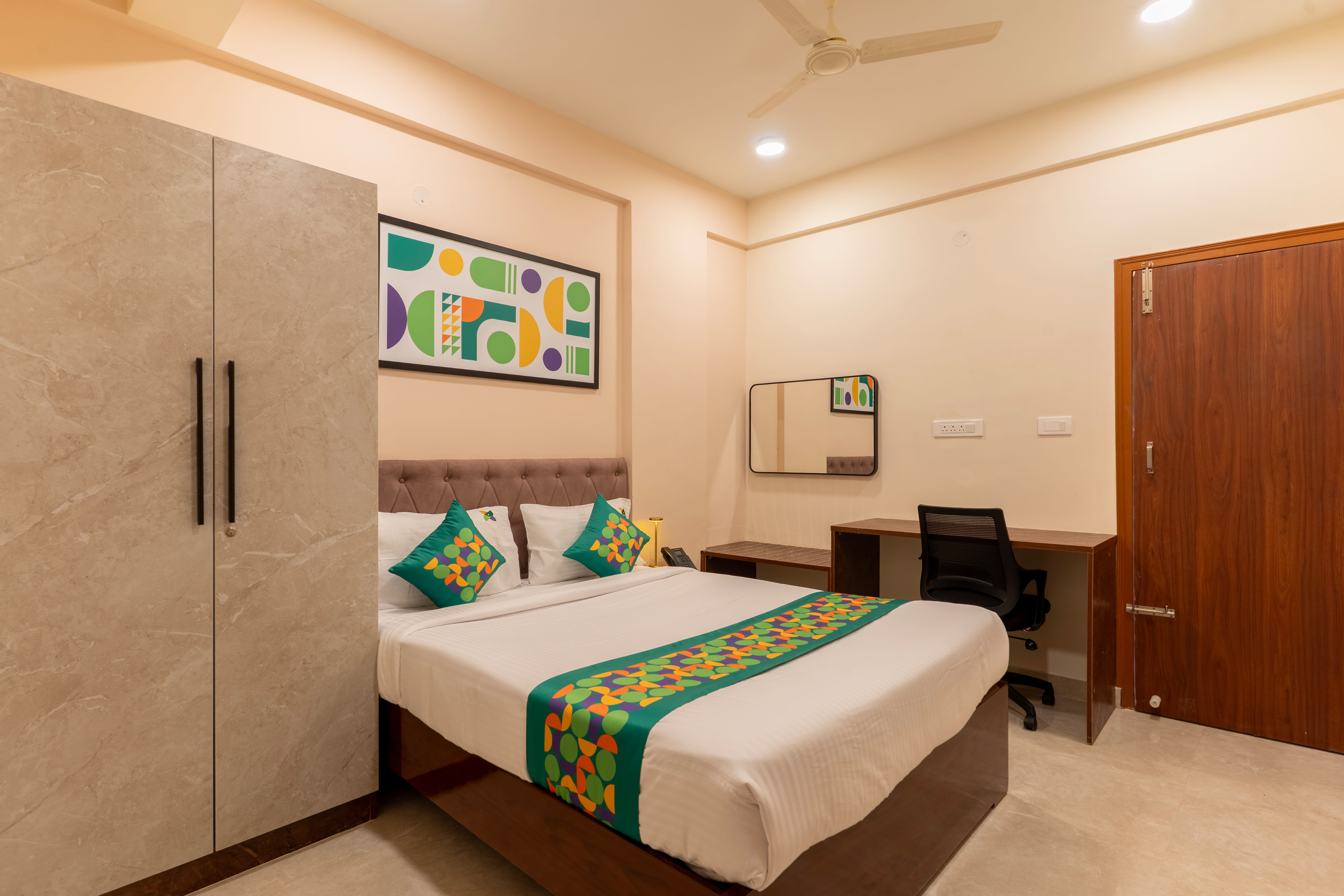 Premium room in Treebo Emirates Suites - Near Wipro Sarjapur Road in undefined. 