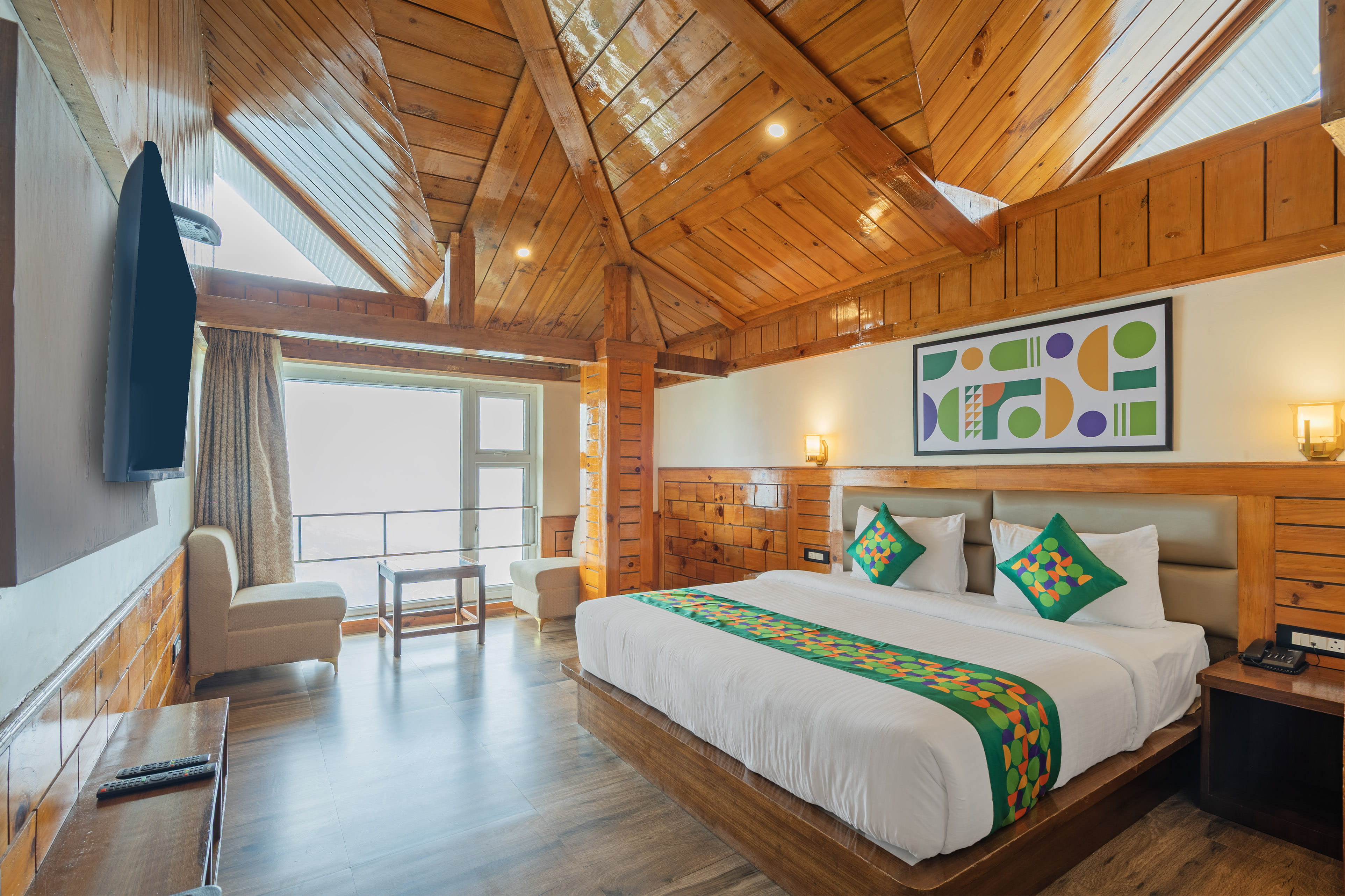 Deluxe room in Treebo Fagu Peaks in undefined. 