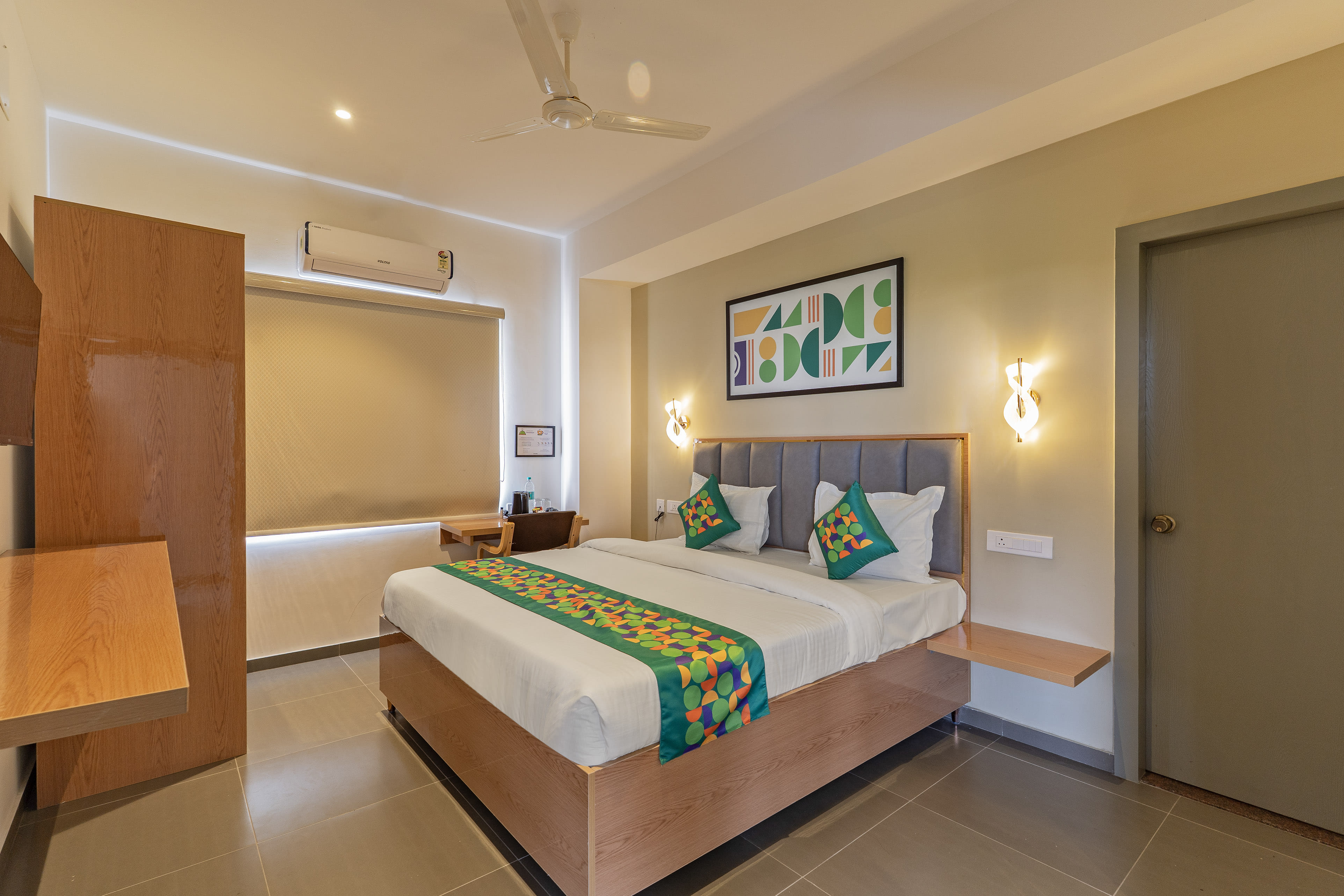 Standard room in Treebo Global Stay Rajajinagar in undefined. 