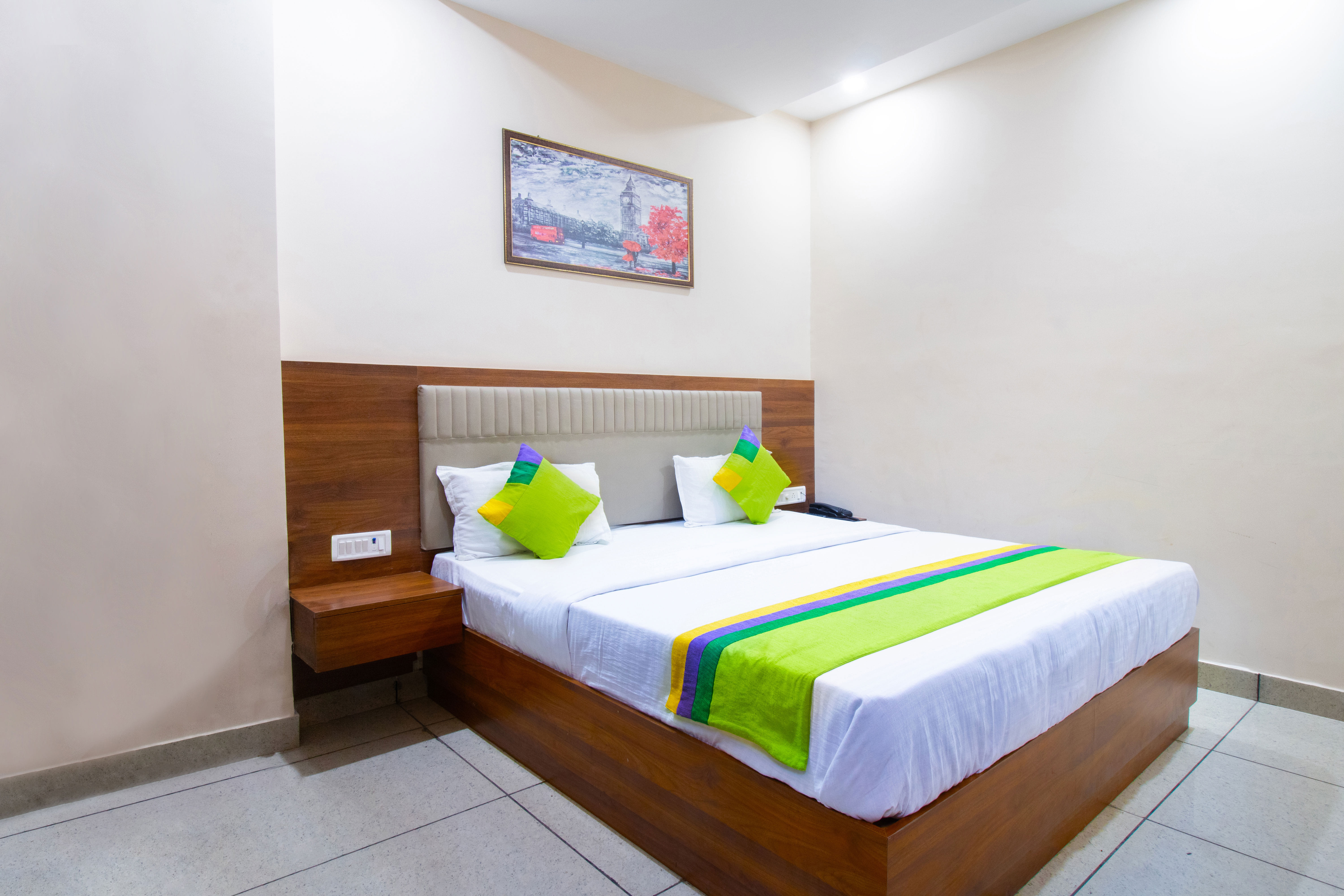 Standard room in Treebo Kohinoor Plaza, Bikaner Railway Station in undefined. 