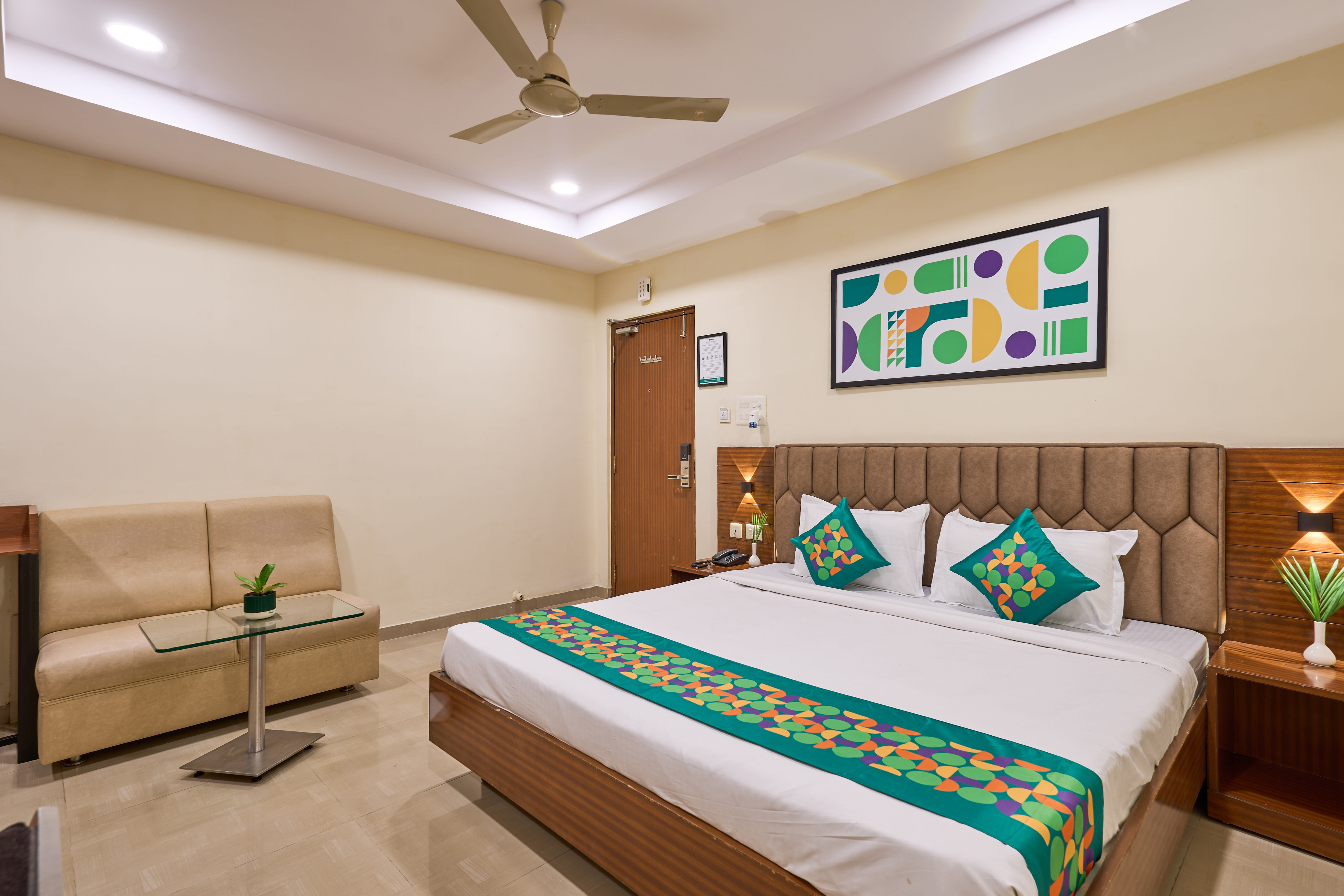 Deluxe room in Treebo Landmark in undefined. 