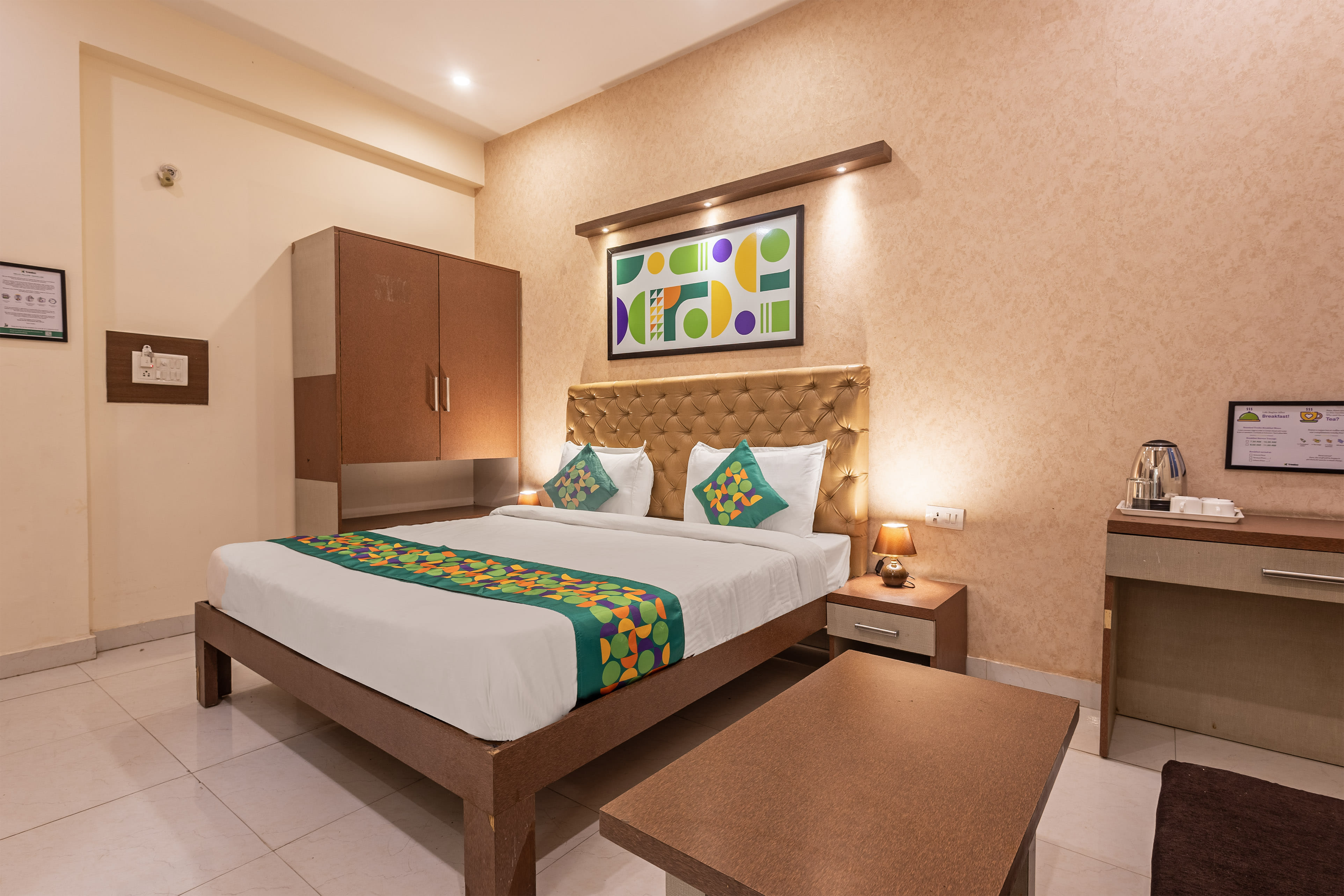 Deluxe room in Treebo Maple Delite in undefined. 