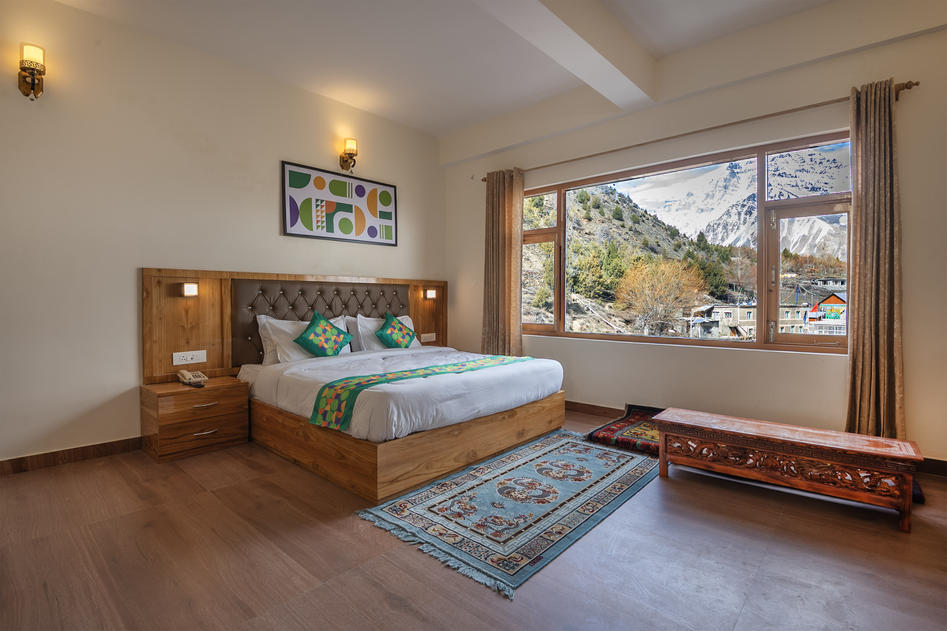 Deluxe room in Treebo Melag Jispa with Mountain View in undefined. 