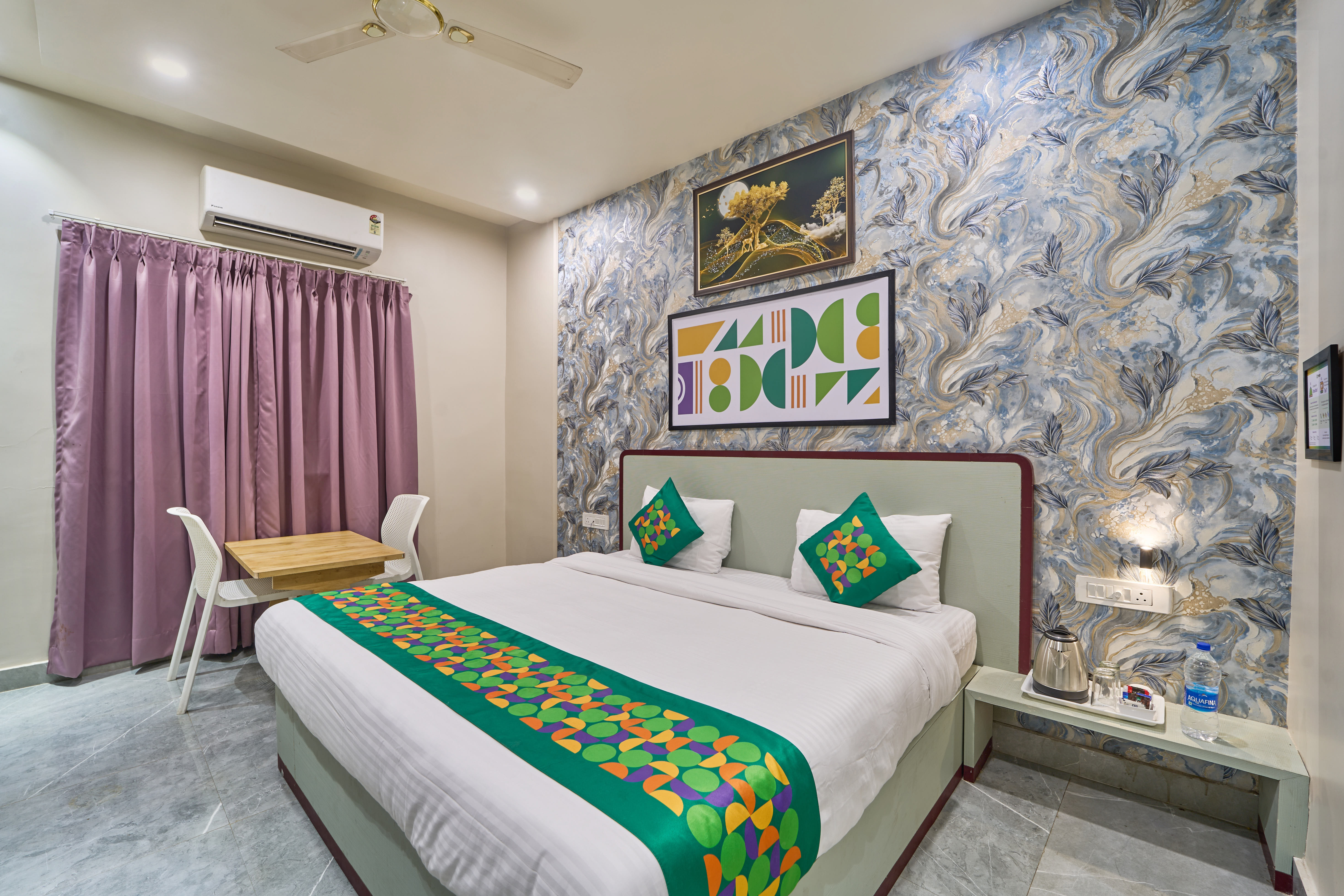 Deluxe room in Treebo Park View Villa in undefined. 