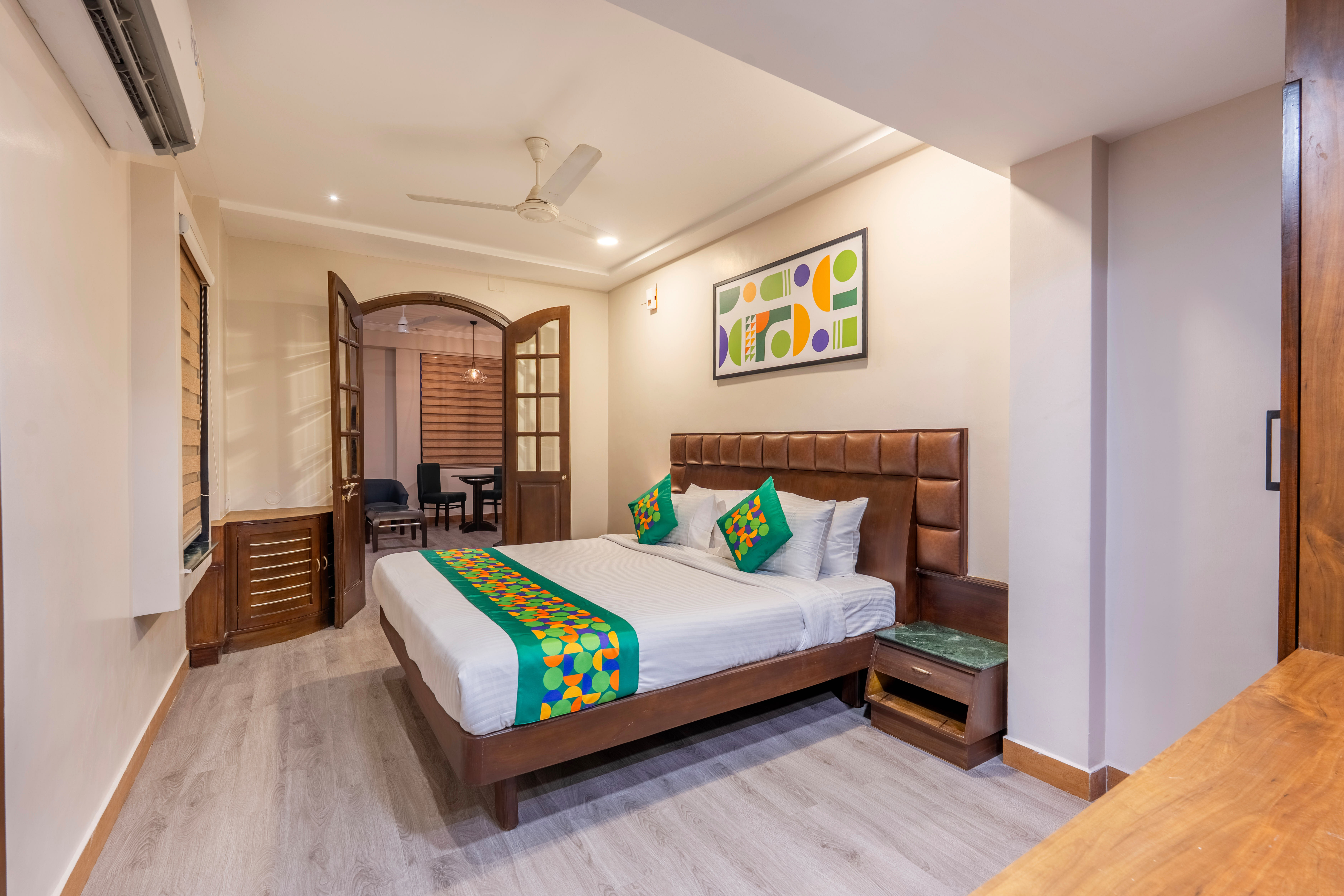 Premium room in Treebo Planet Mount Near US Consulate Anna Salai in undefined. 