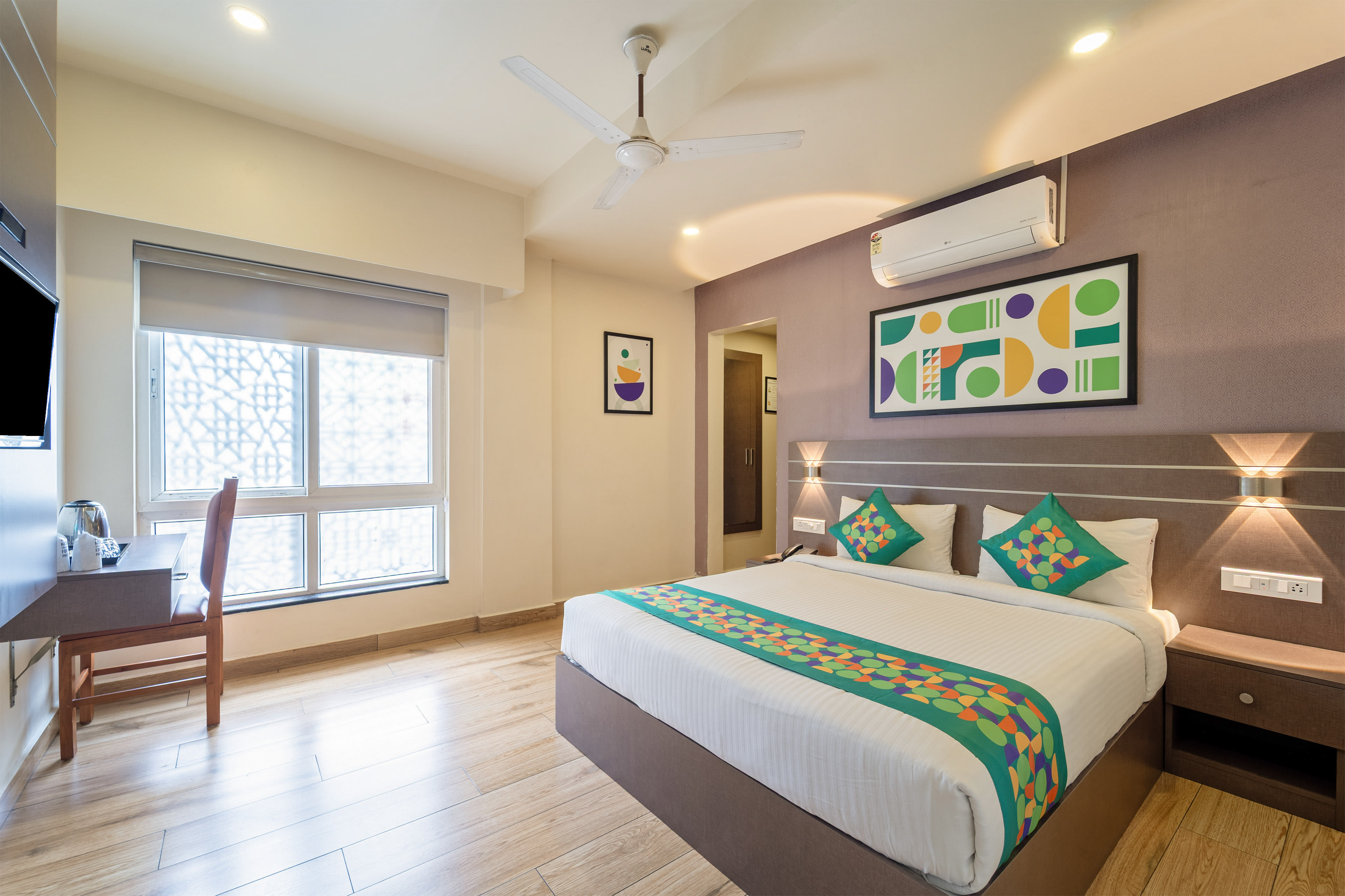 Standard room in Treebo Premium Lavender Kochi Infopark in undefined. 