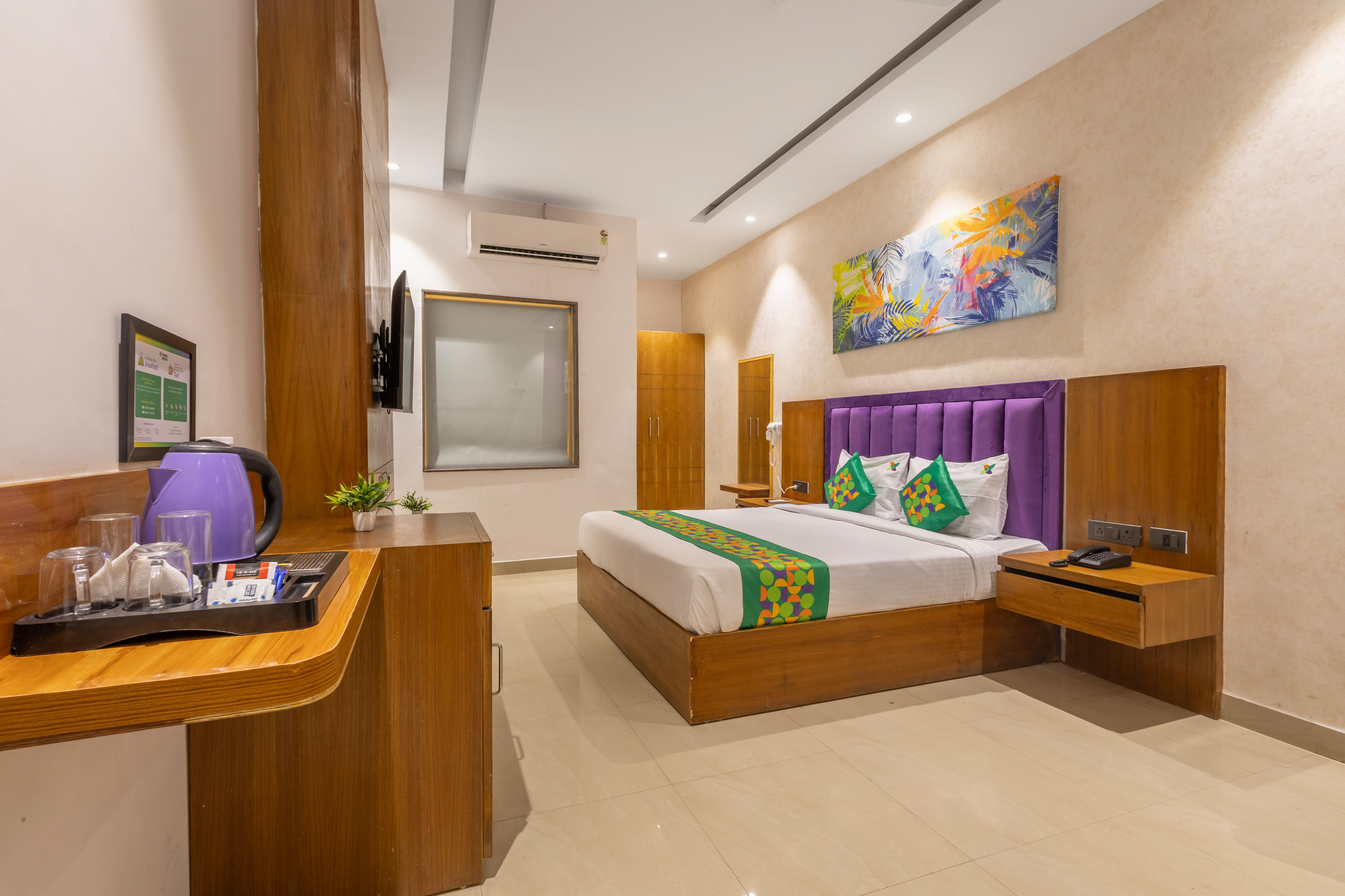 Deluxe room in Treebo Premium Truva in undefined. 