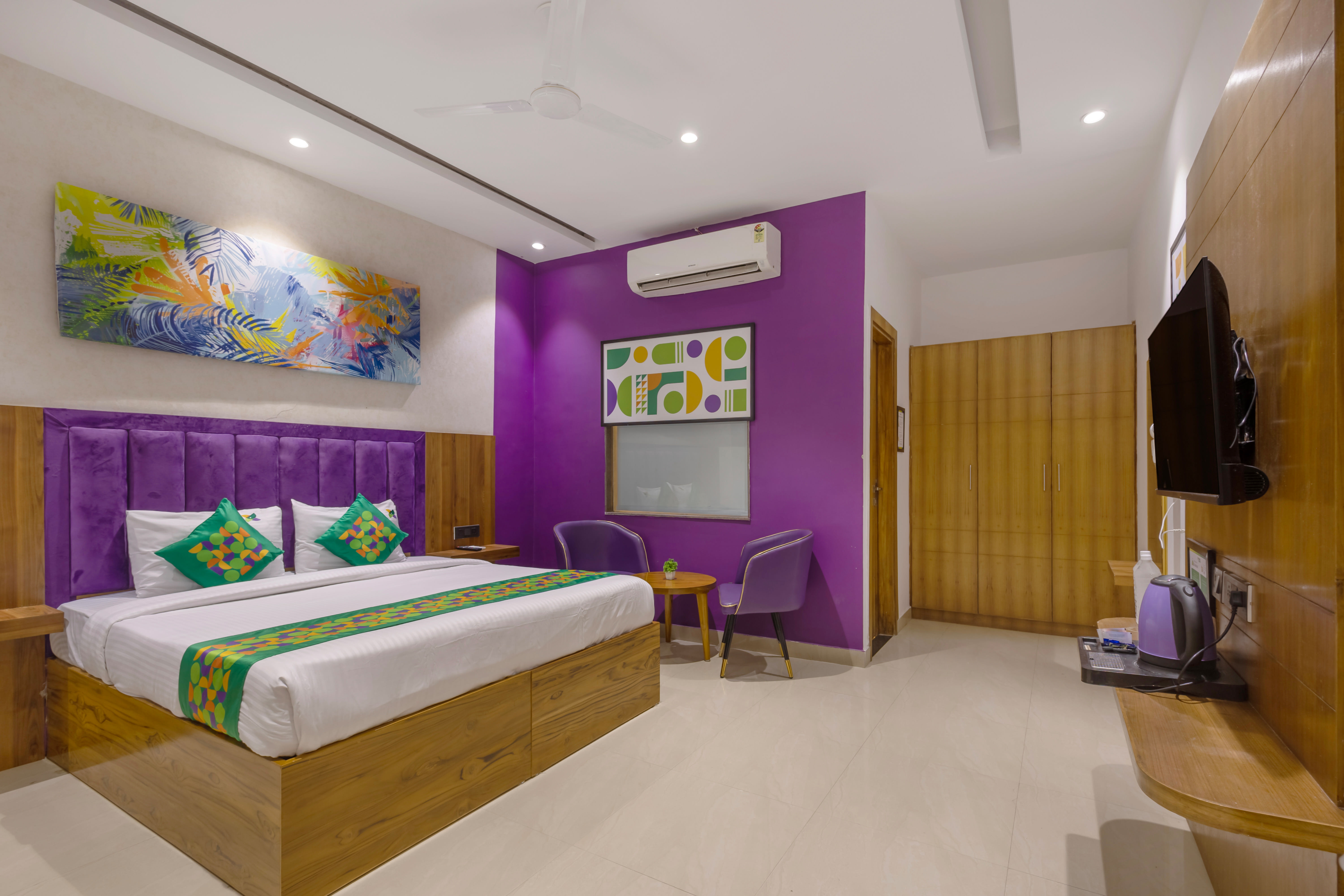 Standard room in Treebo Premium Truva in undefined. 