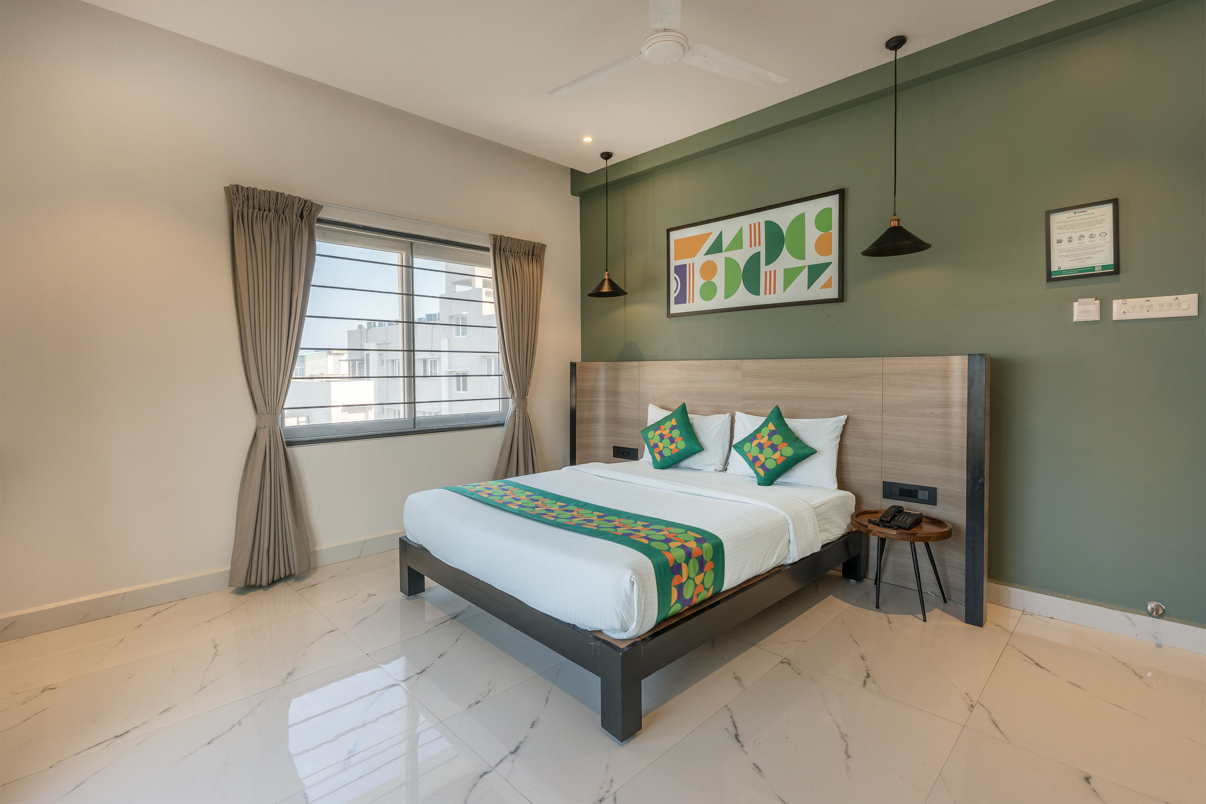 Deluxe room in Treebo Premium Vapr Ashok Nagar in undefined. 
