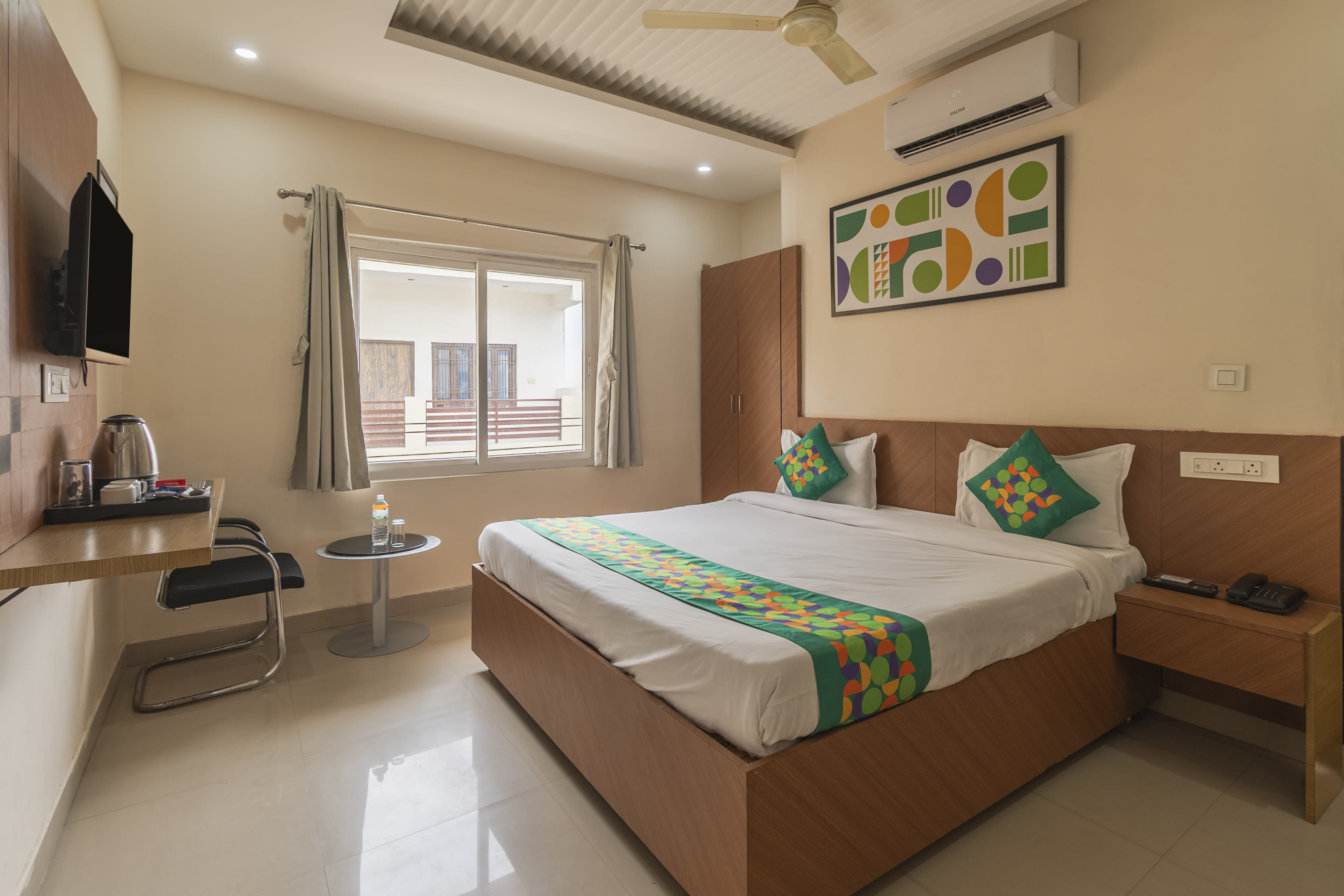 Standard room in Treebo Raj Palace in undefined. 