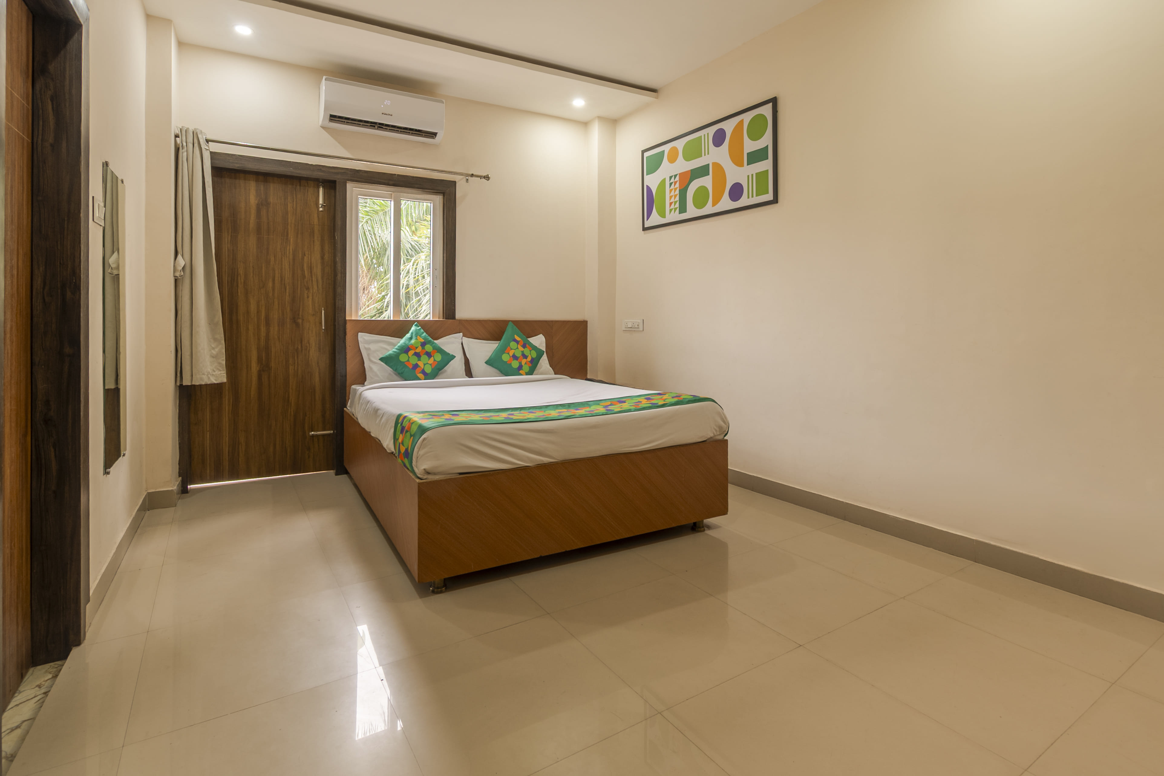 Standard room in Treebo Raj Palace in undefined. 