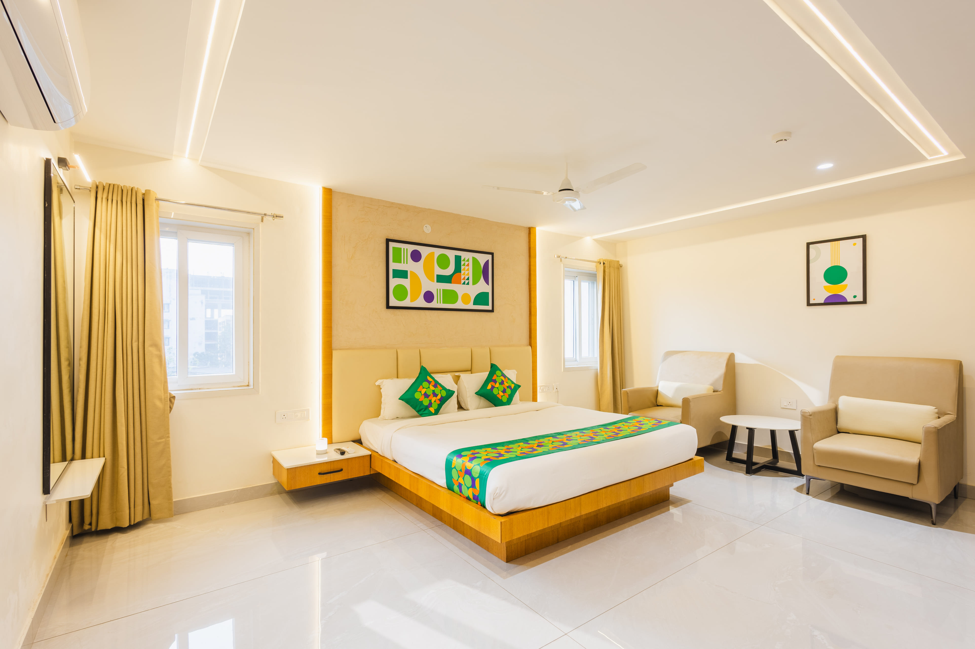 Premium room in Treebo SS Residency Gandhi Nagar in undefined. 
