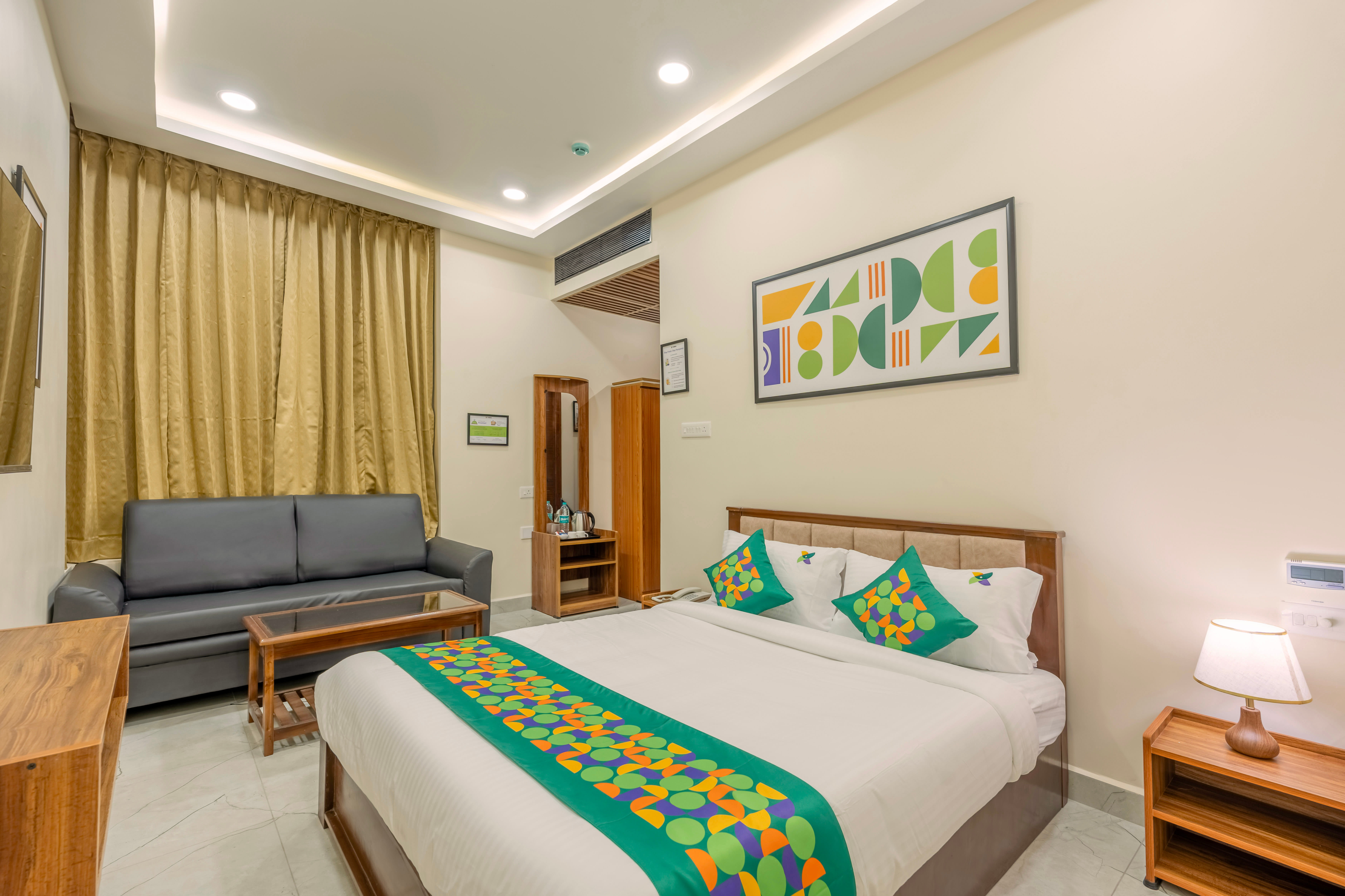 Deluxe room in Treebo Skanda Grande in undefined. 