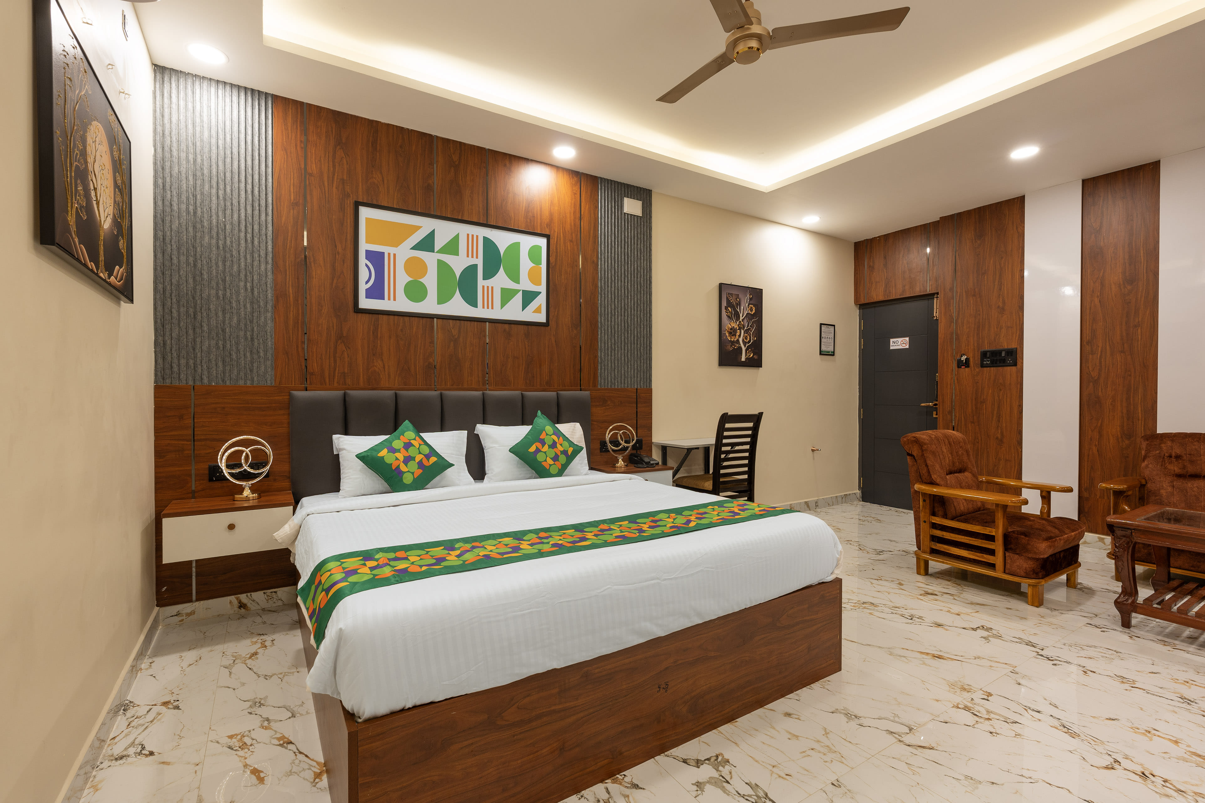 Premium room in Treebo Sri Anand Residency in undefined. 
