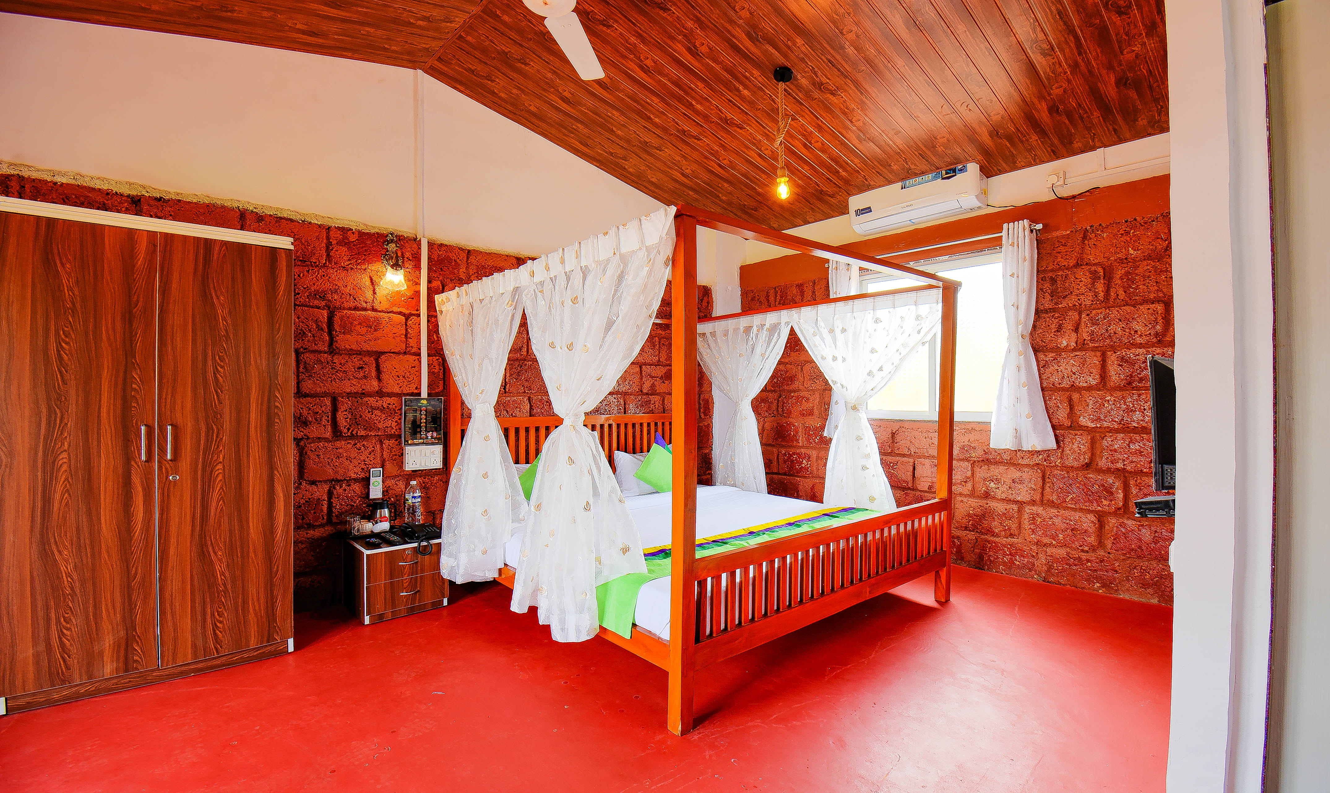 Deluxe room in Treebo The Appa'S Resort in undefined. 