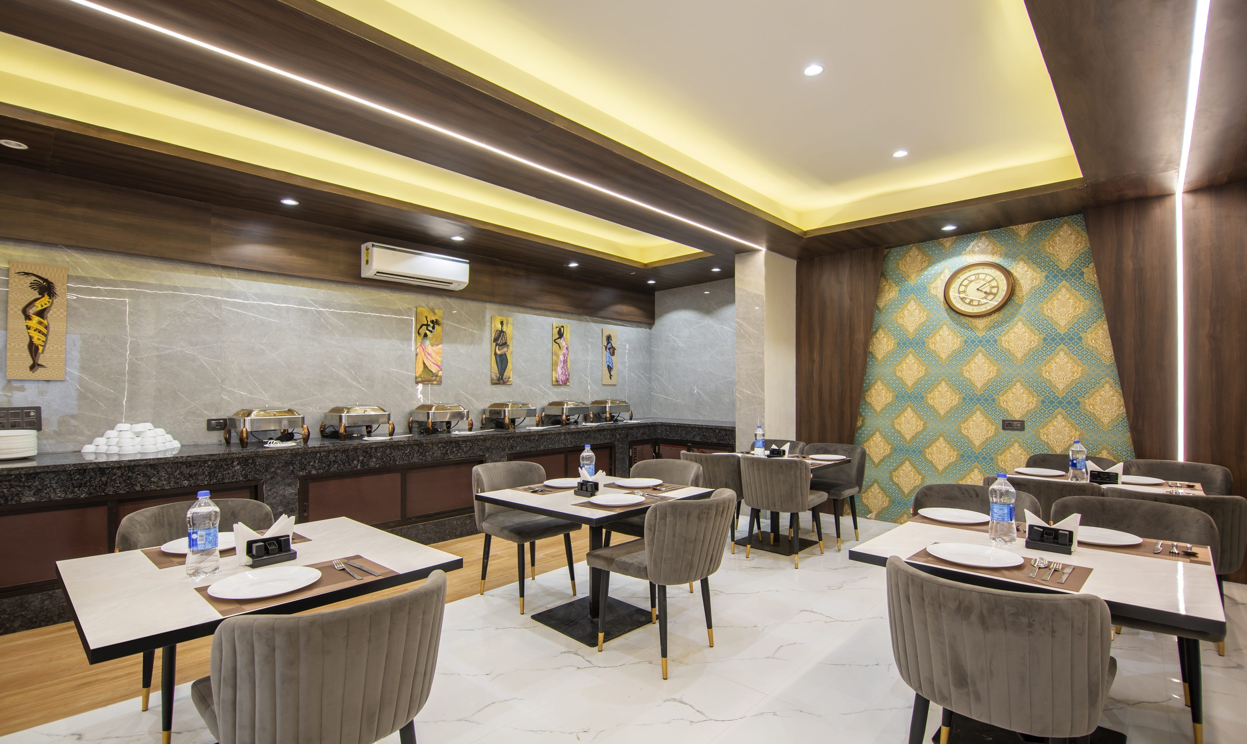The Restaurant of Treebo The Armani Near Igi Airport in undefined. 