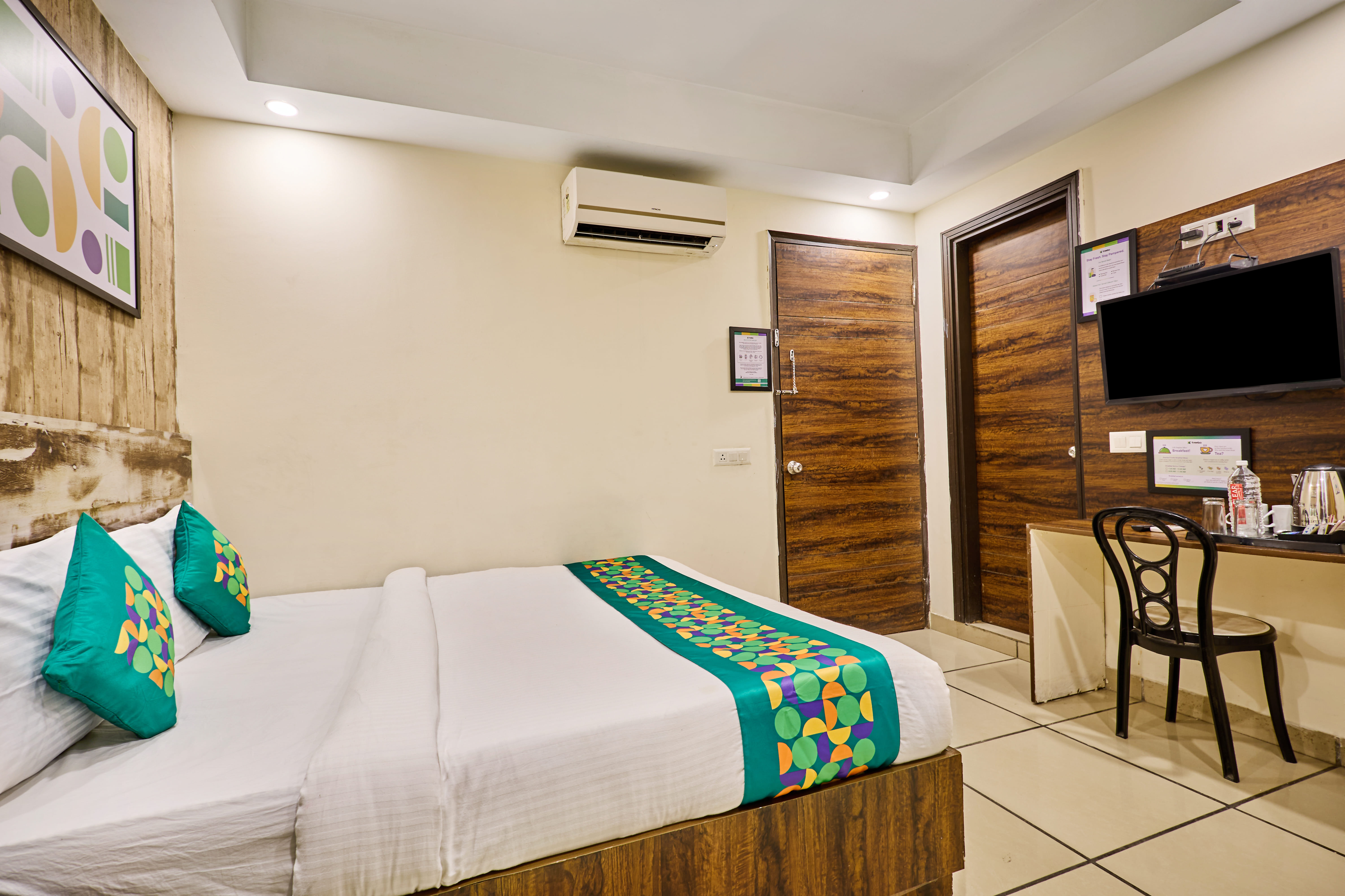 Solo room in Treebo The Kings Plaza Near Airport in undefined. 