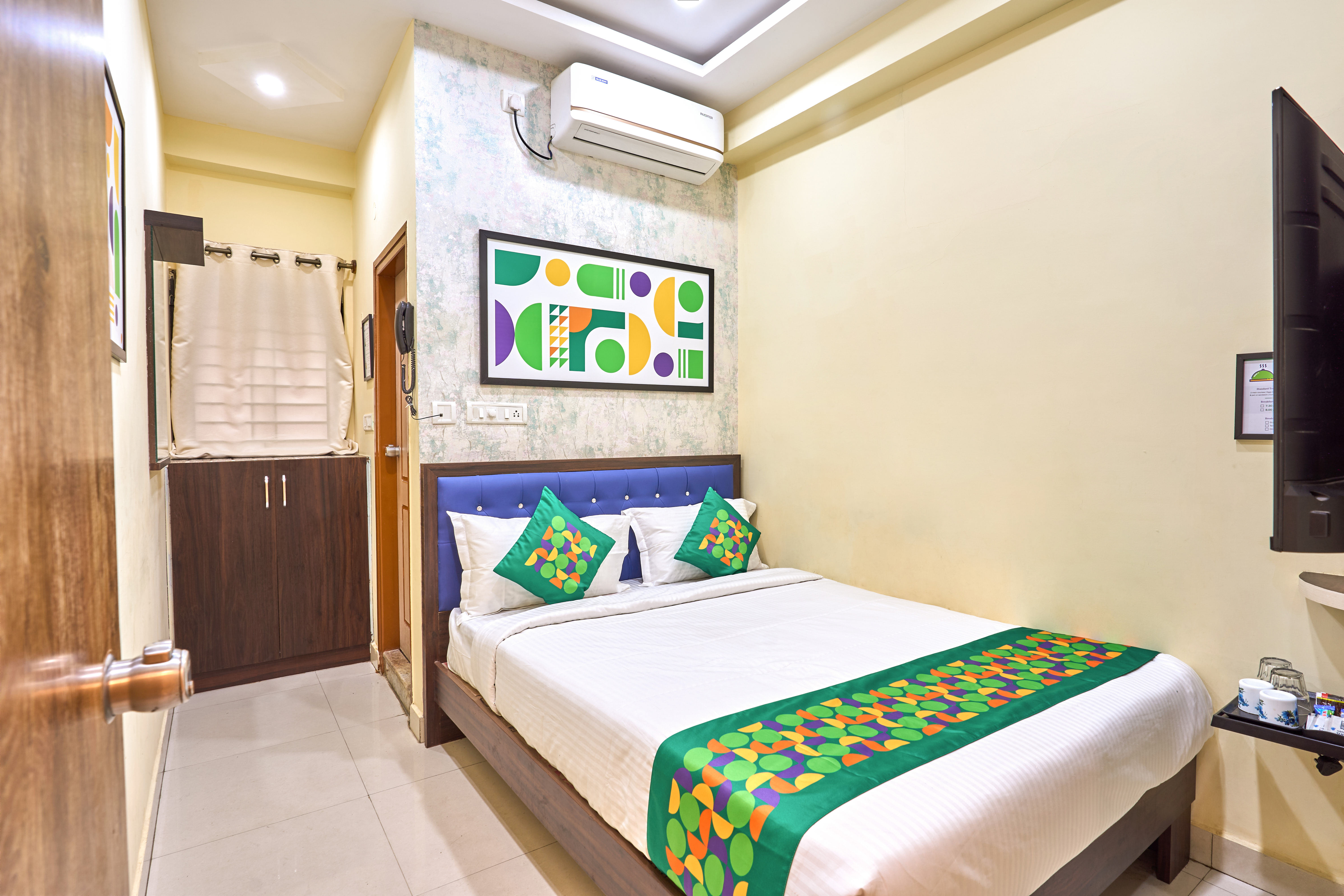 Solo room in Treebo Three Street Inn RR Nagar in undefined. 
