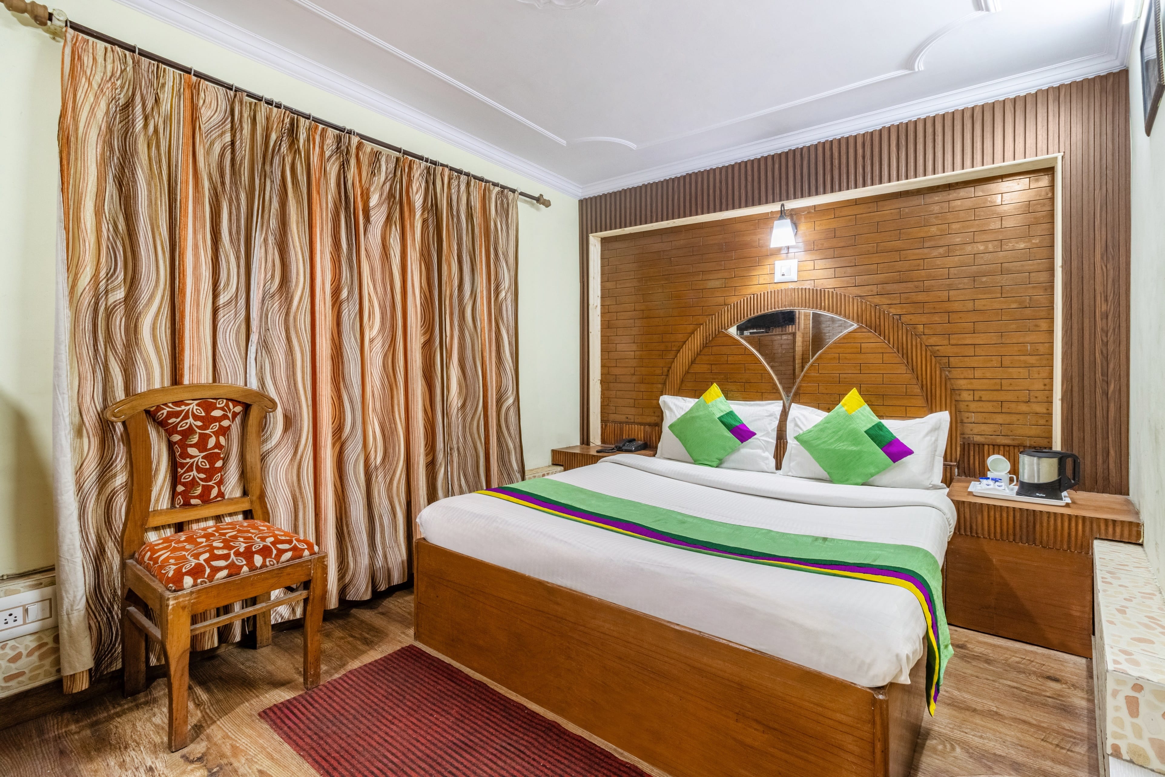 Solo room in Treebo Greenland, Mall Road in undefined. Solo