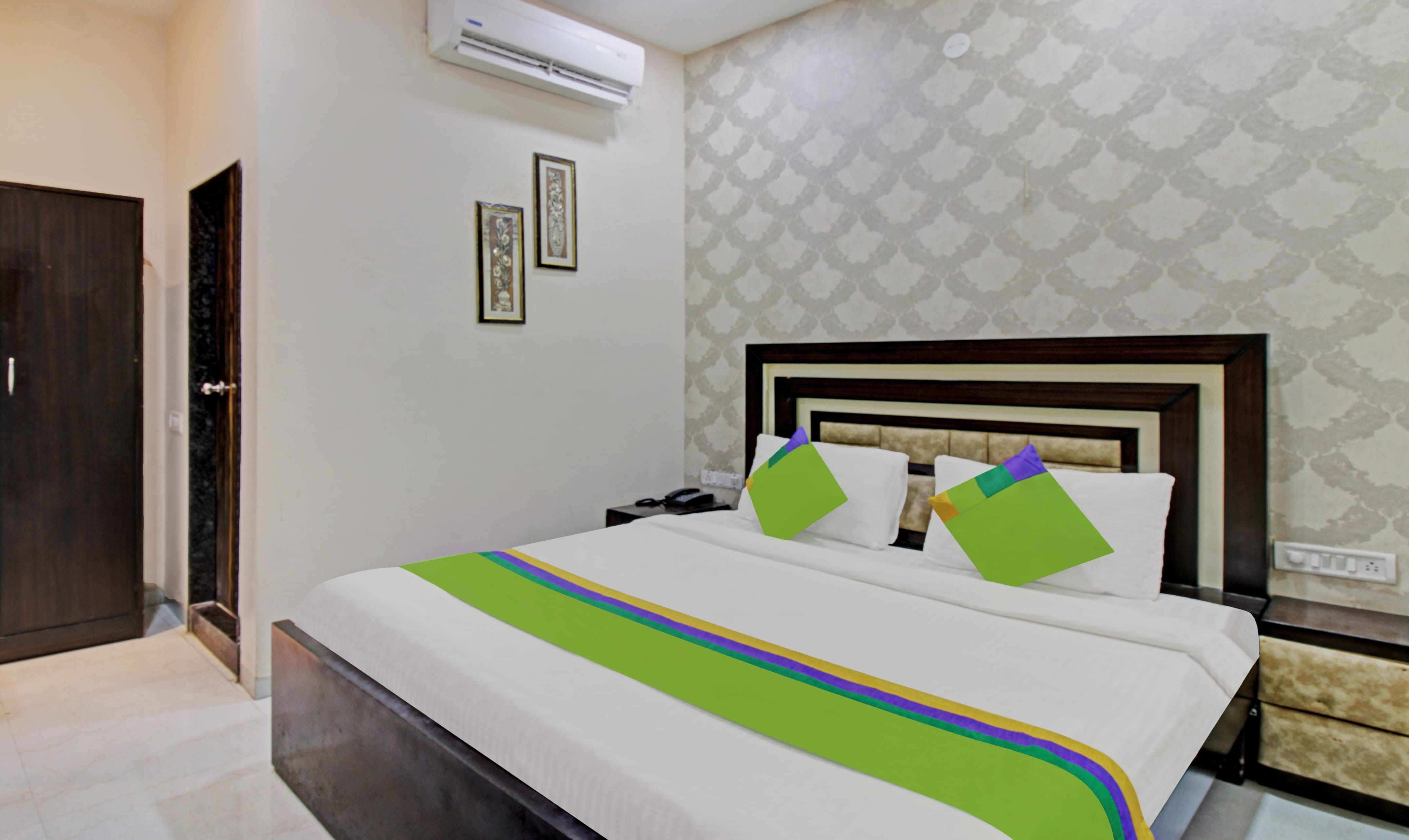Standard room in Hotel Prime Churned in undefined. Comfortably furnished