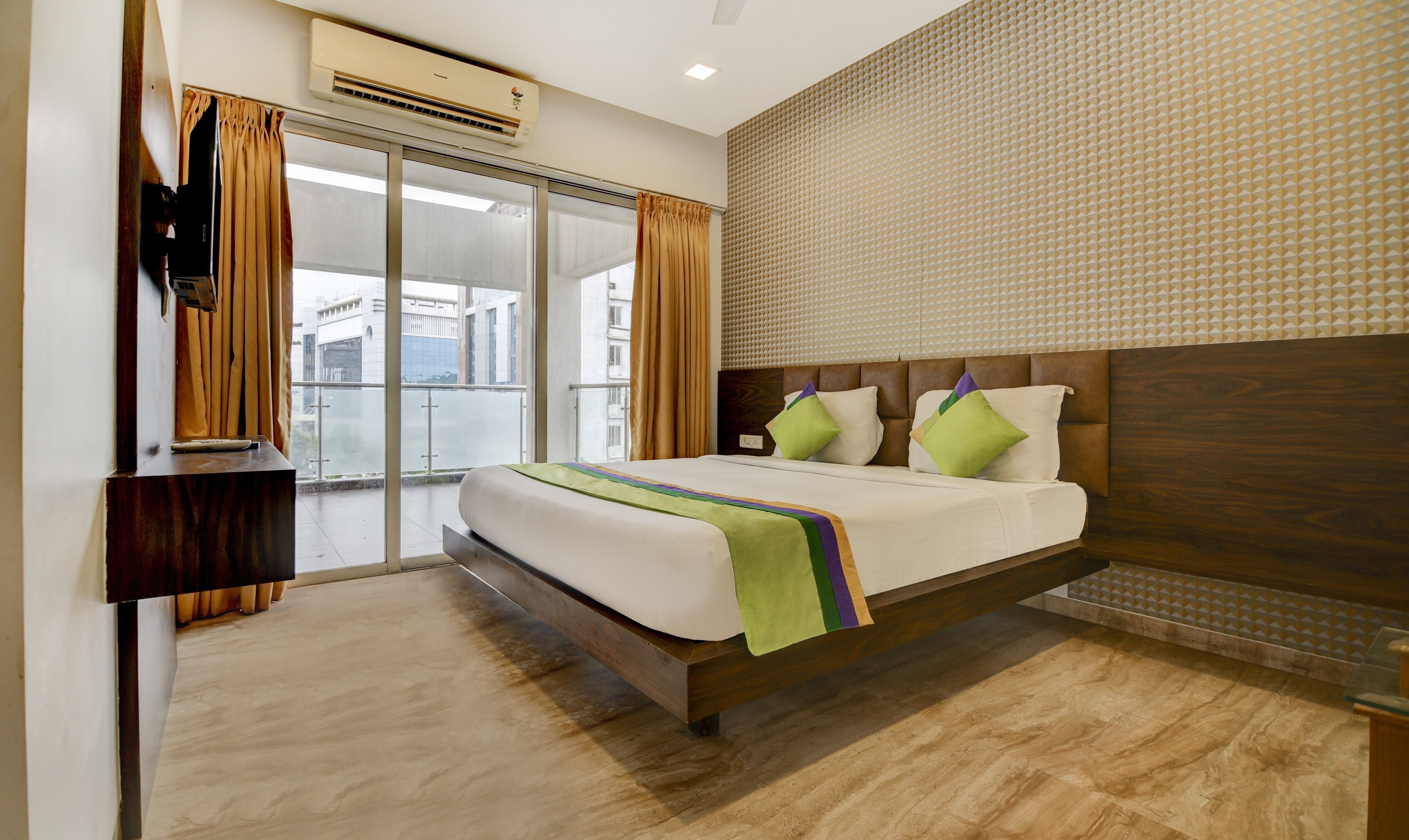 Deluxe room in Kuval Inn Churned in undefined. Spacious and clean