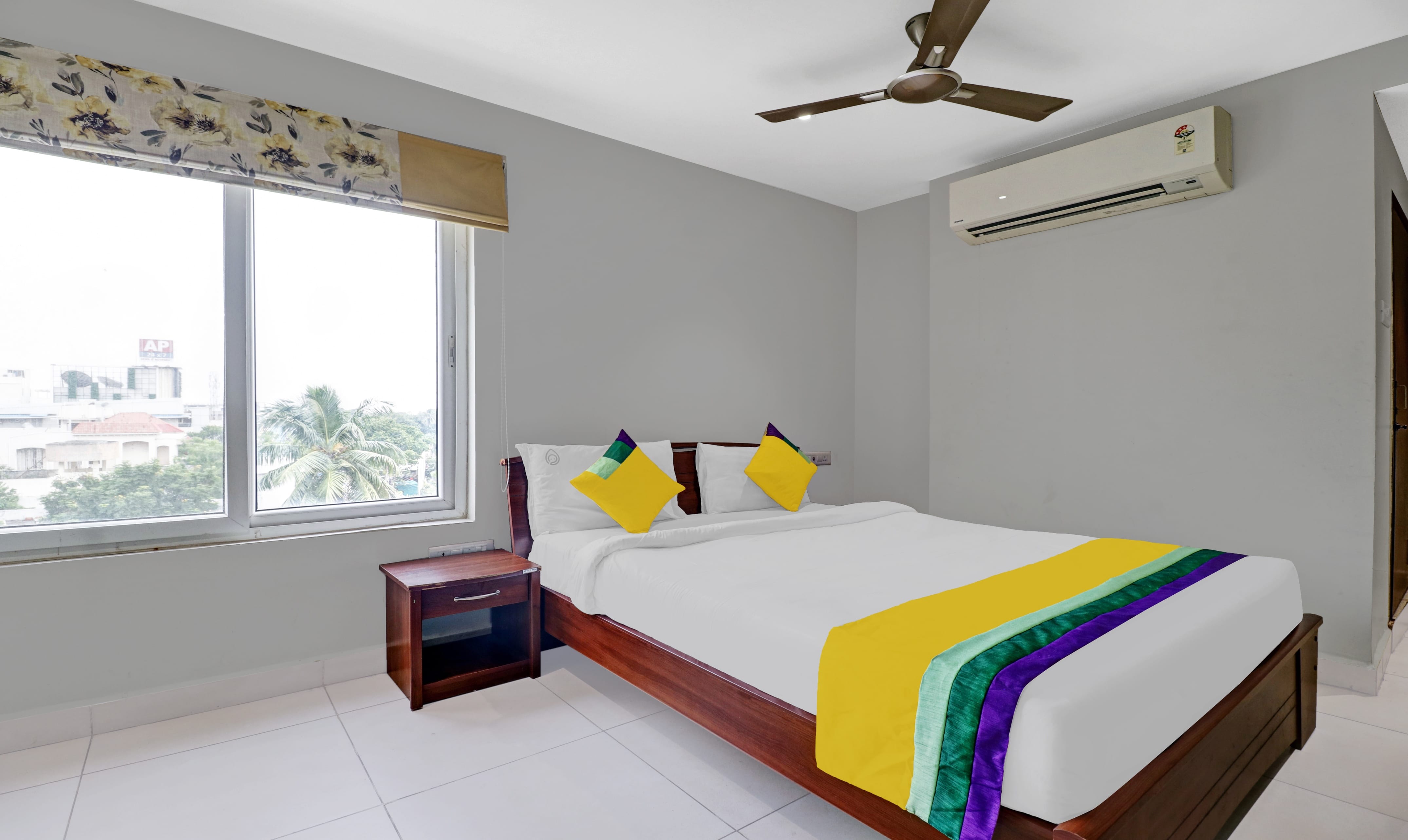 Standard room in KK Trends Churned in undefined. Spacious rooms with calm vibe