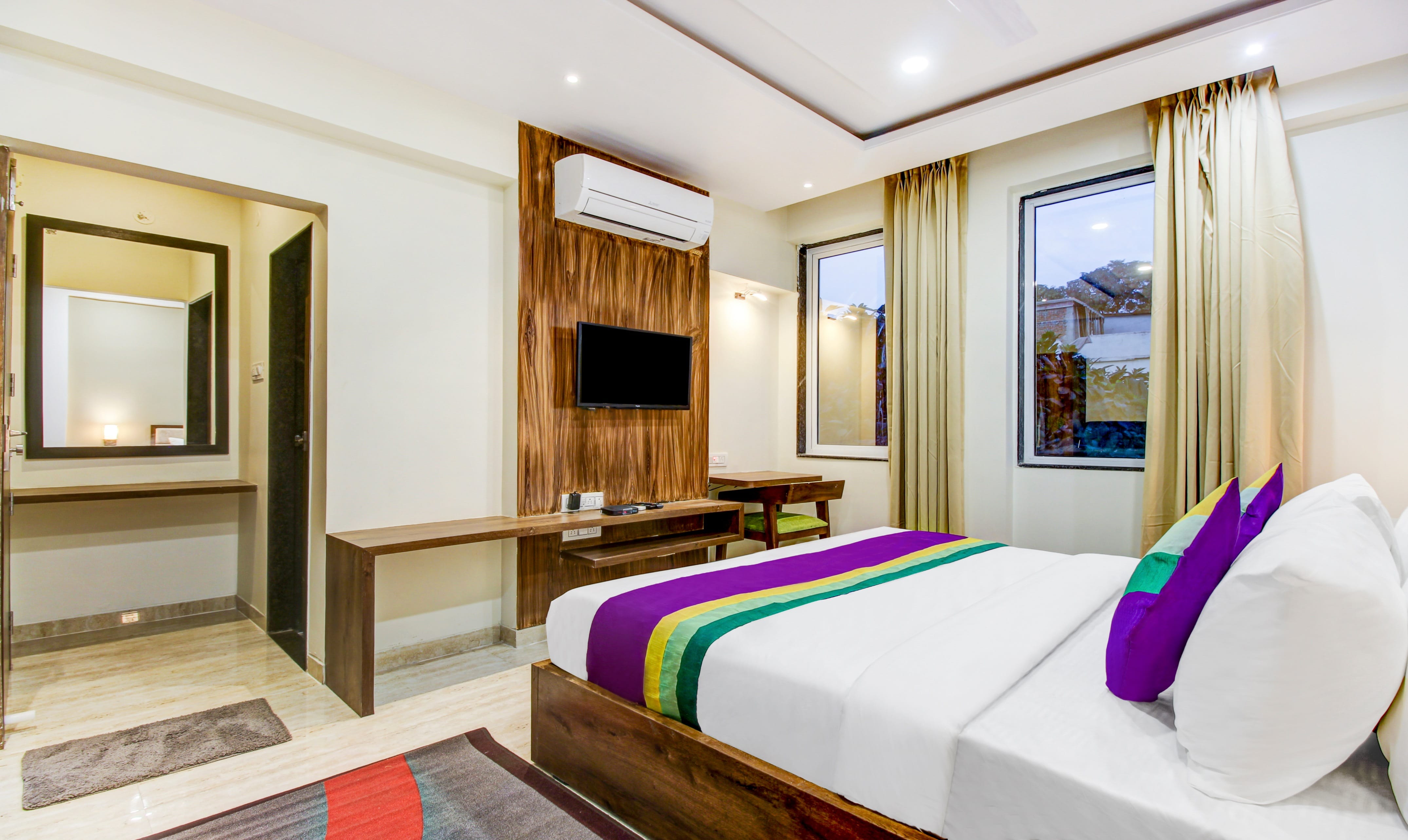 Deluxe room in Treebo The Pavilion, Railway Station in undefined. Cozy bed & breakfast