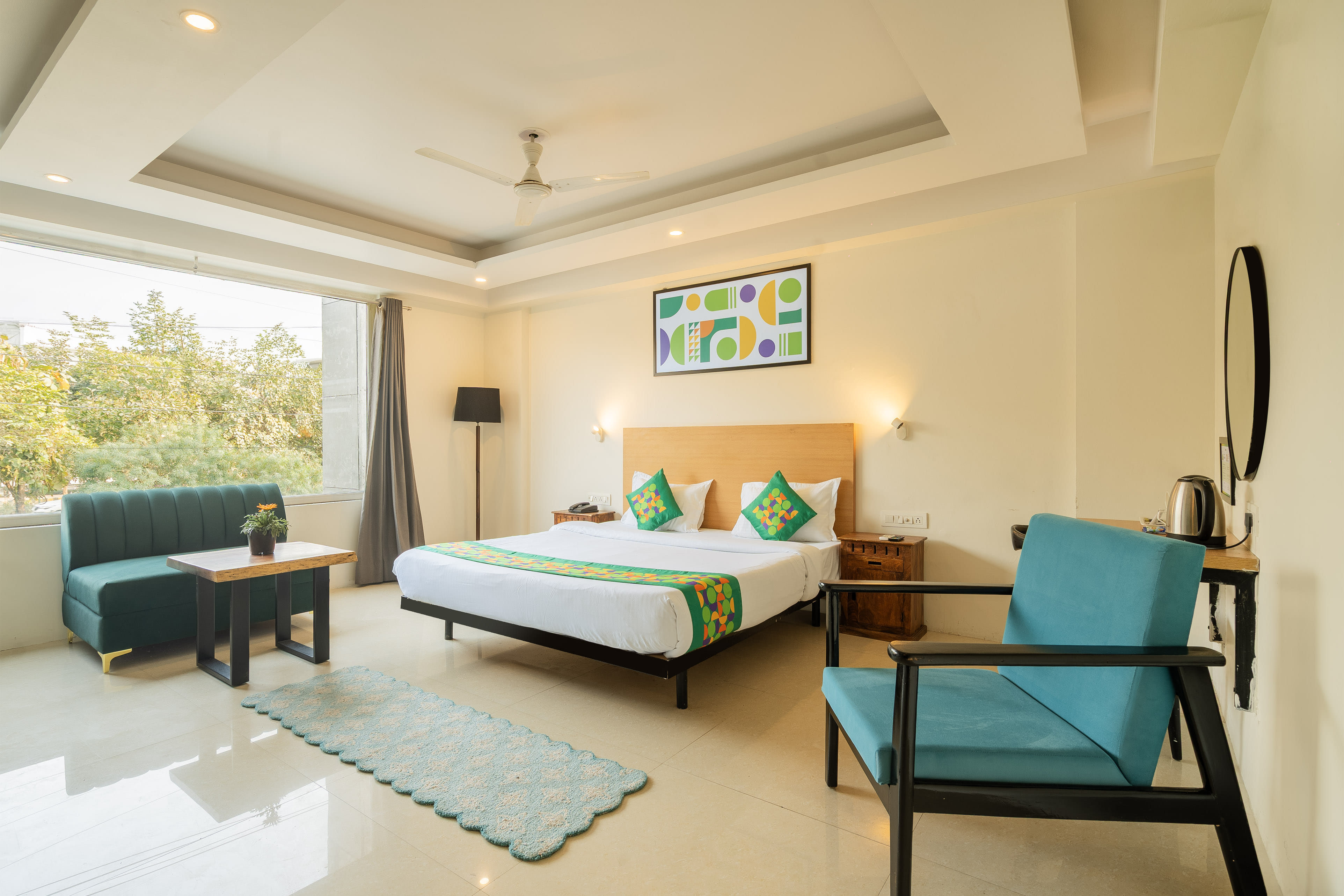 Deluxe room in Treebo Twin Tree Suites in undefined. Deluxe