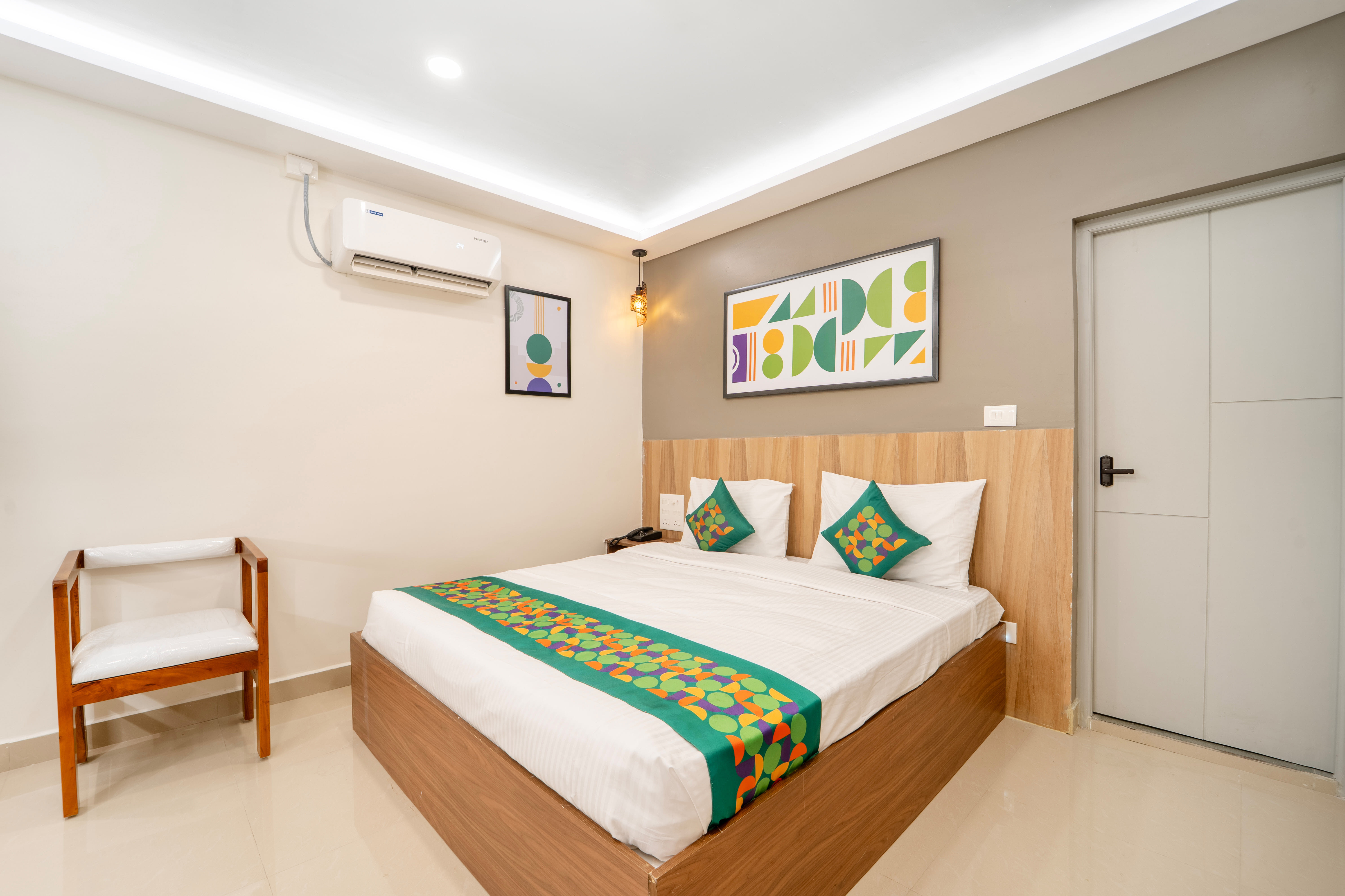 Standard room in Treebo Urban Stay Near Meenakshi Temple & Railway Station in undefined.
