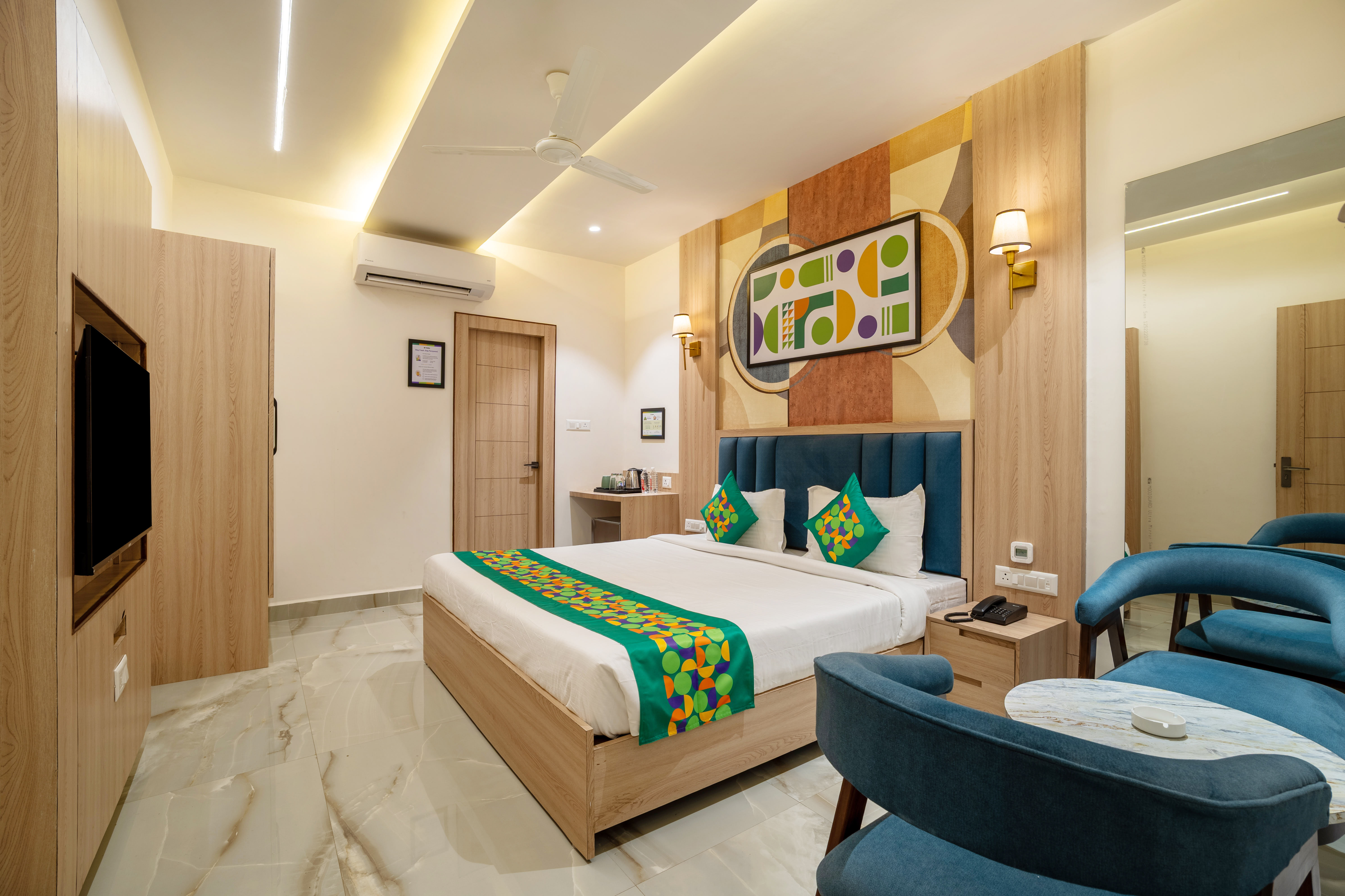 Deluxe room in Treebo Velvet in undefined. 
