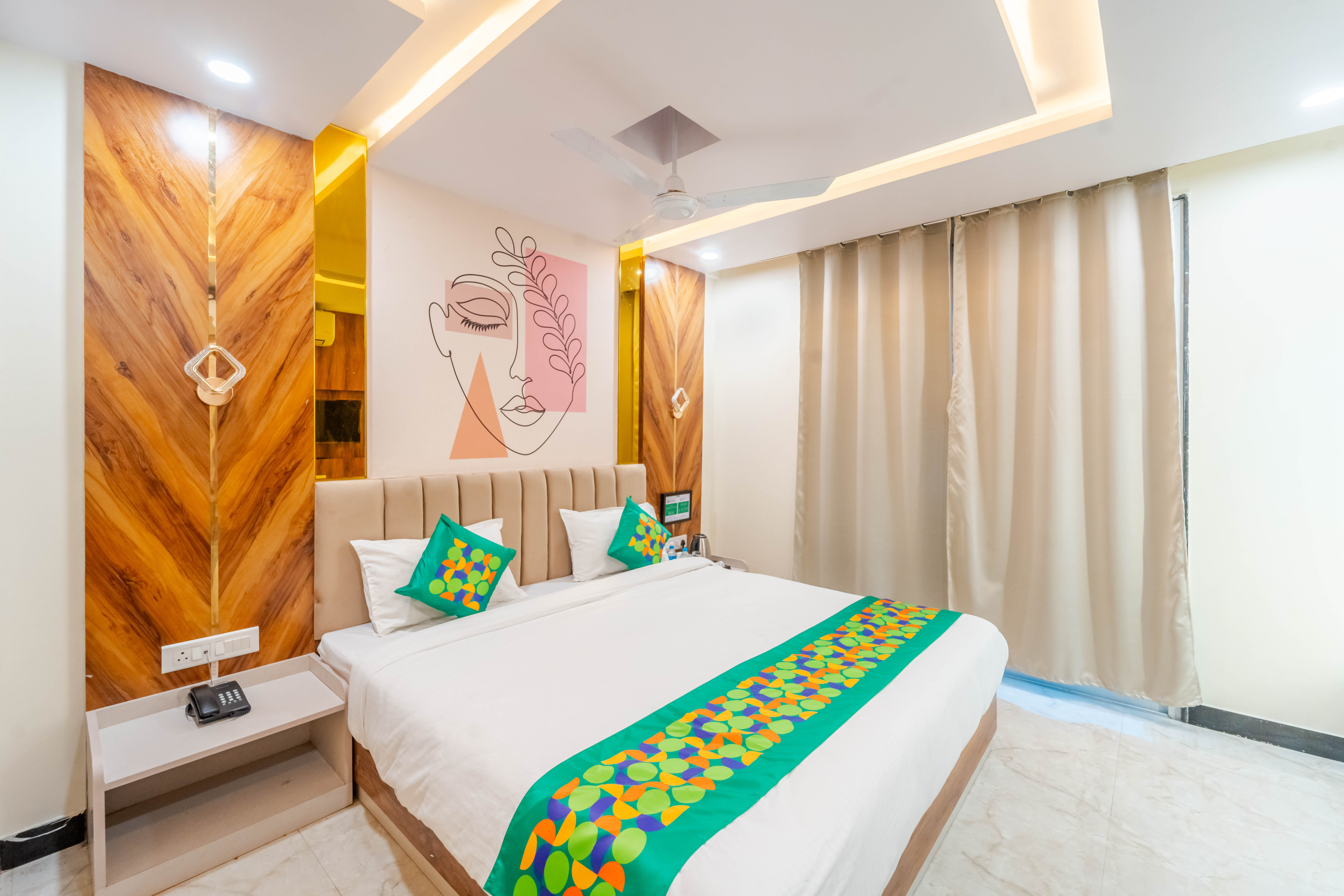 Deluxe room in Treebo Vistara Gold Ujjain Junction in undefined. 